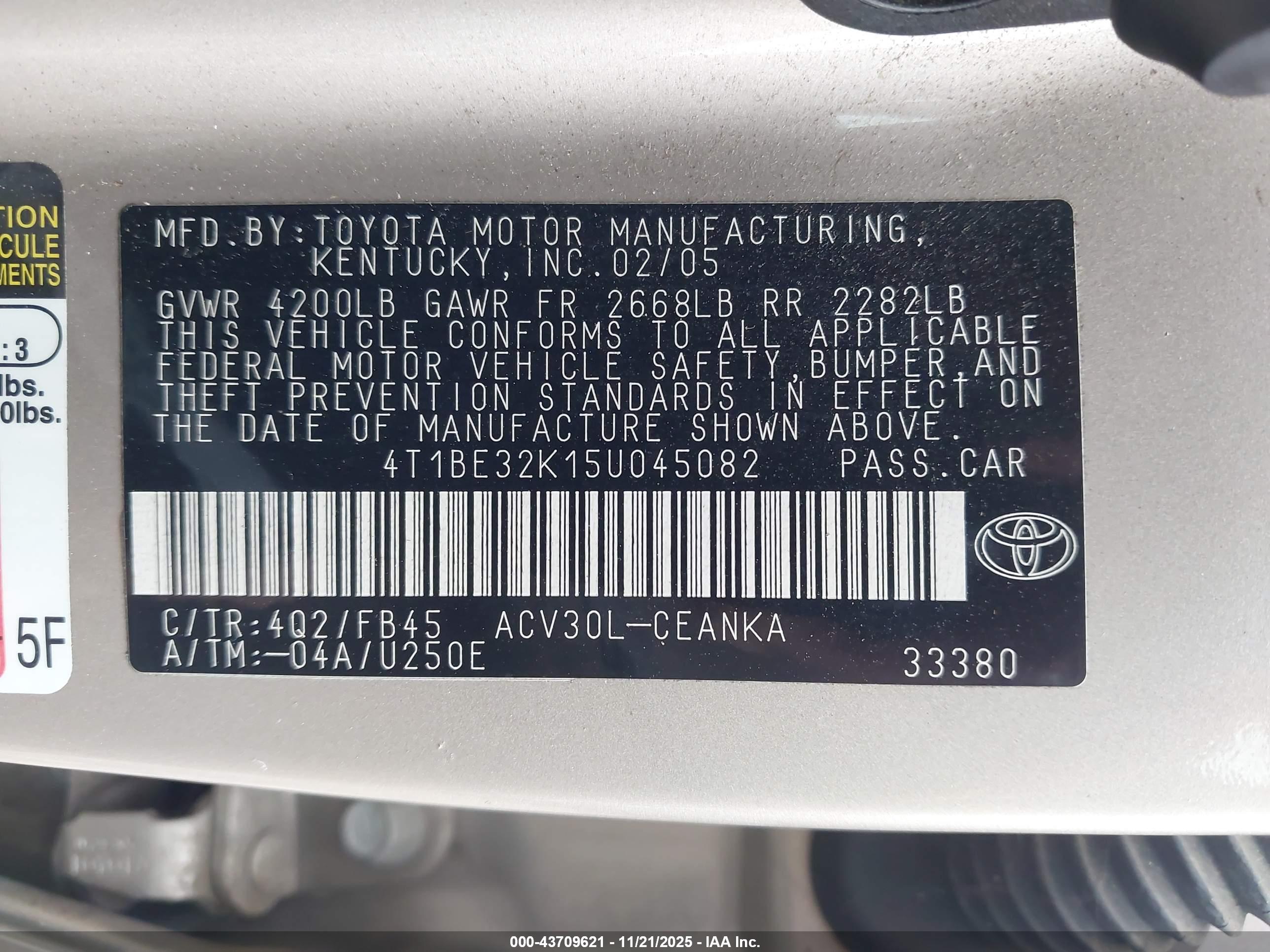 TOYOTA CAMRY image 9
