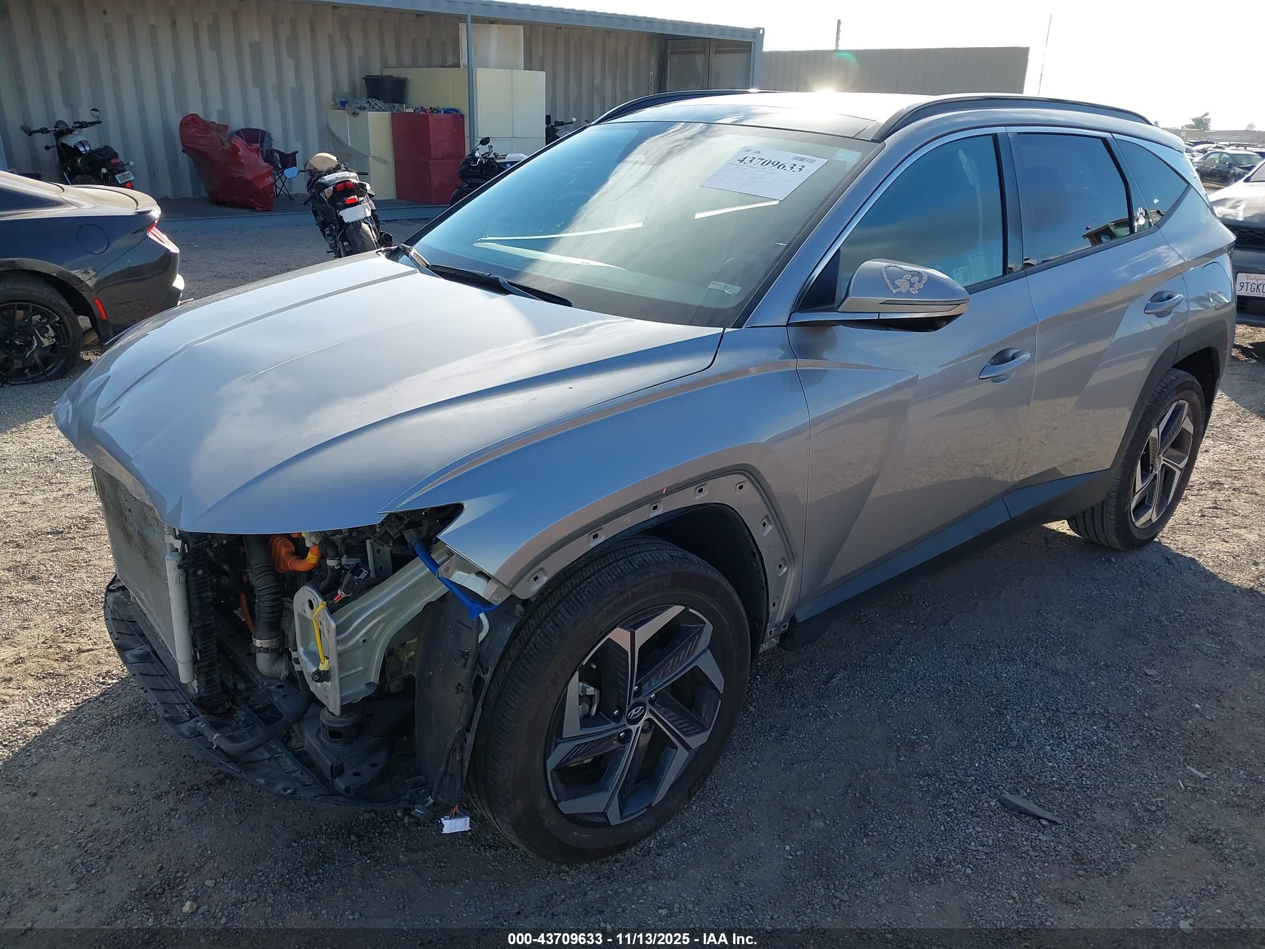 HYUNDAI TUCSON image 2