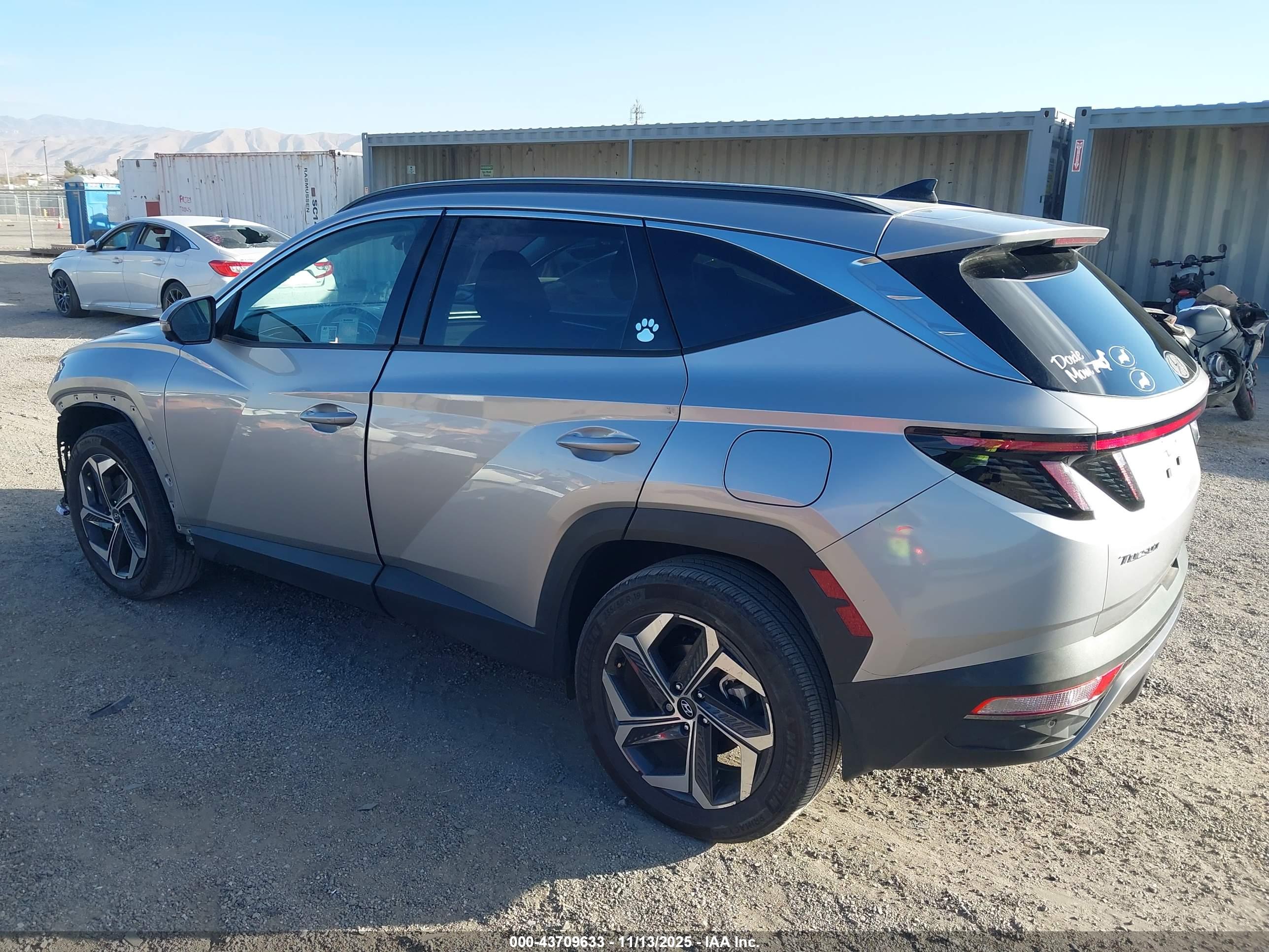 HYUNDAI TUCSON image 3
