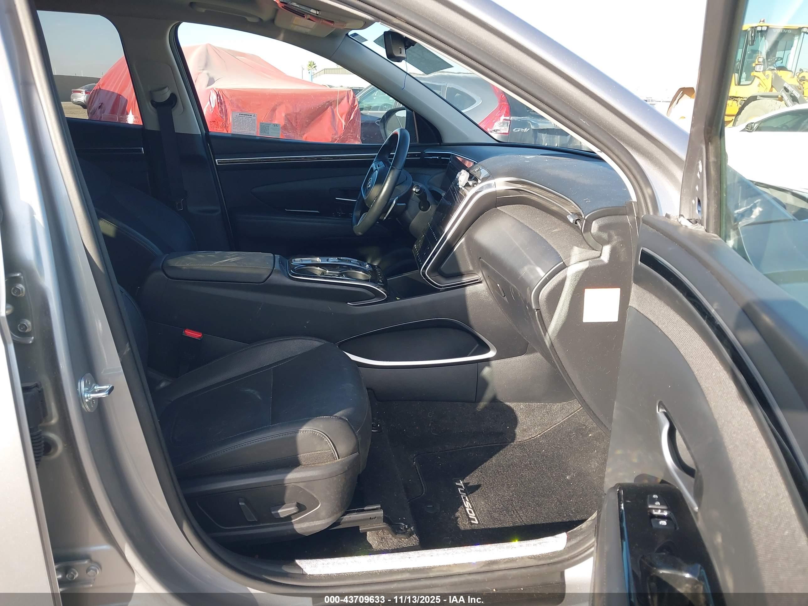 HYUNDAI TUCSON image 5