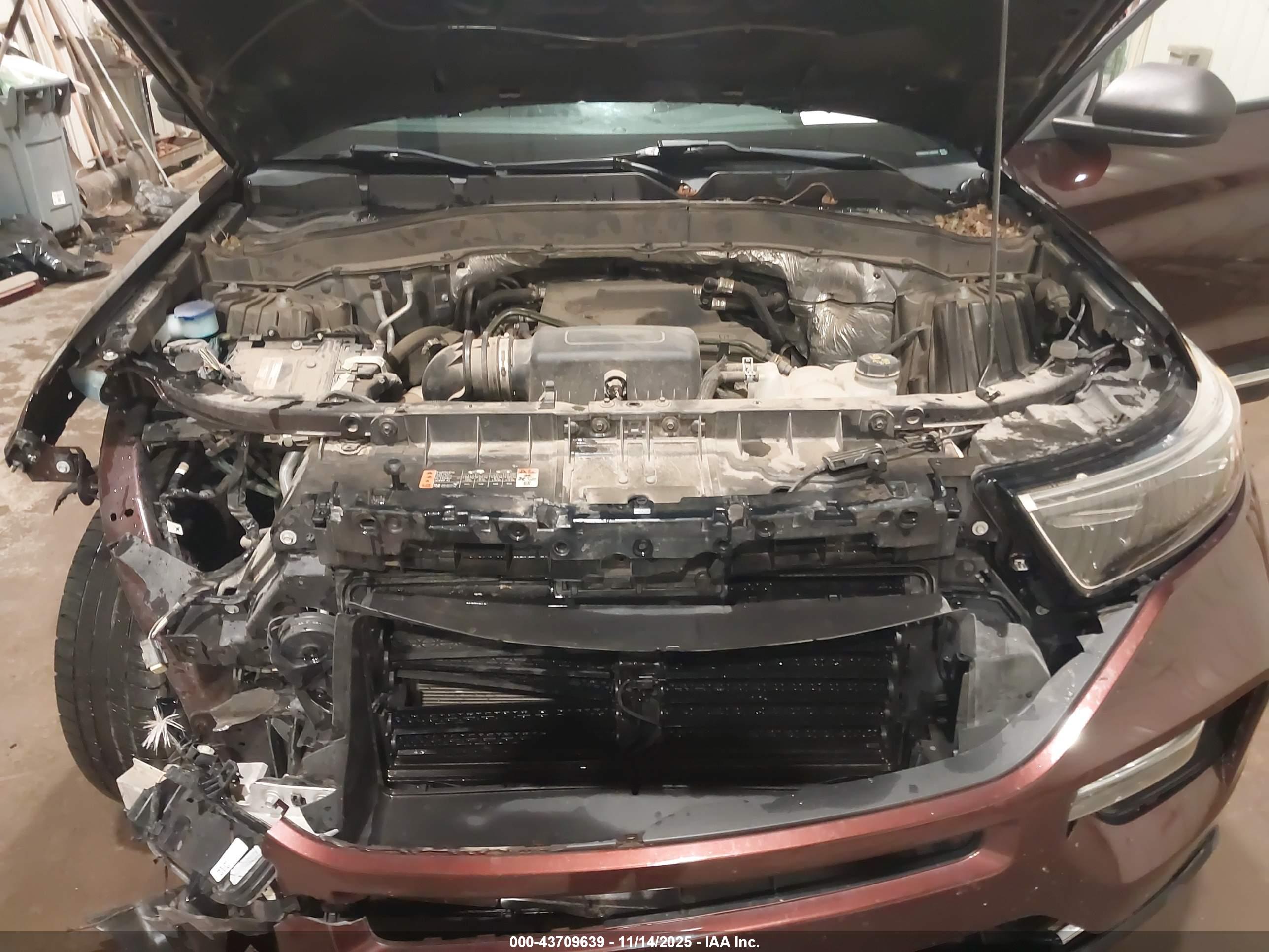 FORD EXPLORER image 10