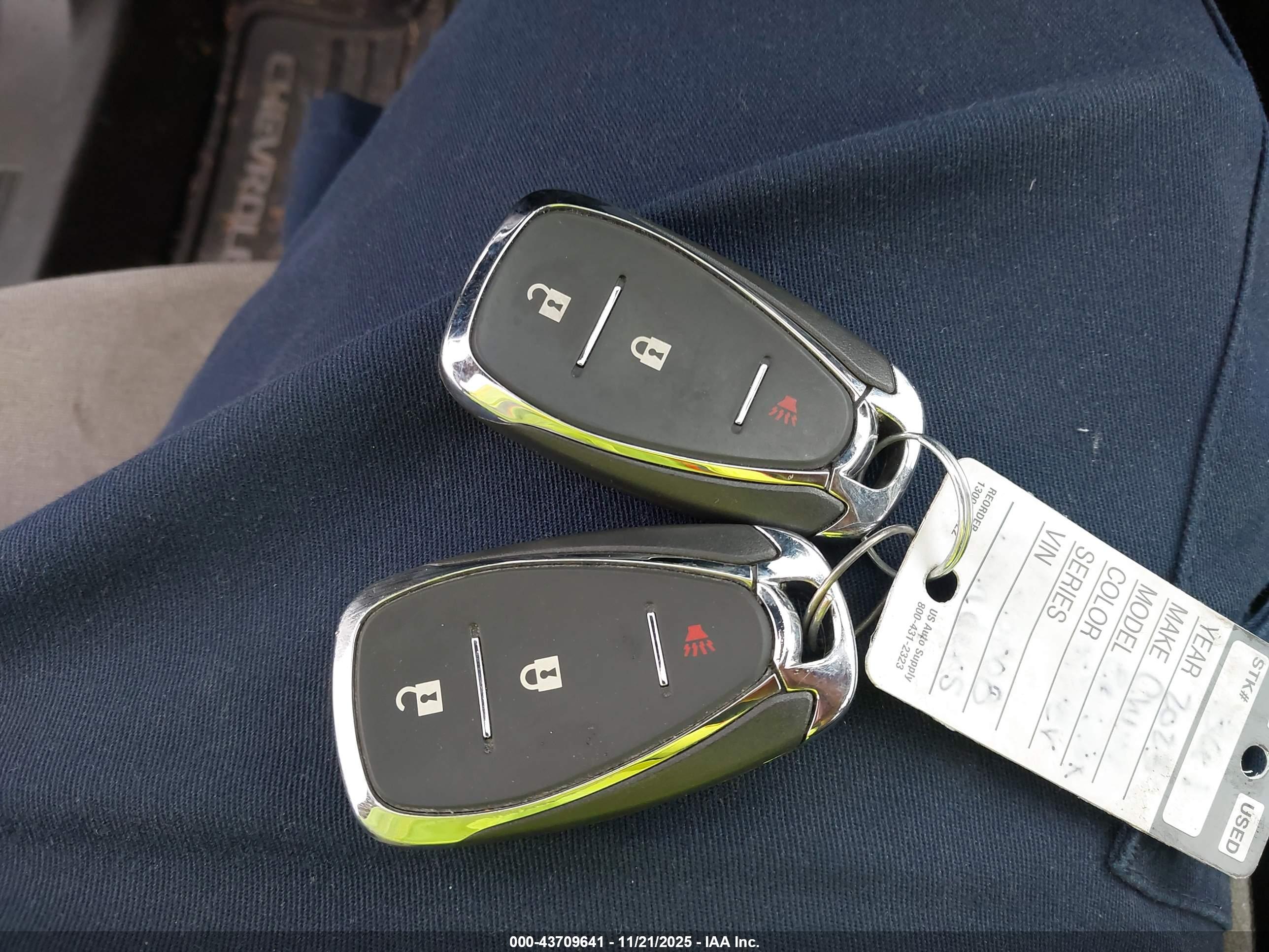 CHEVROLET EQUINOX image 11