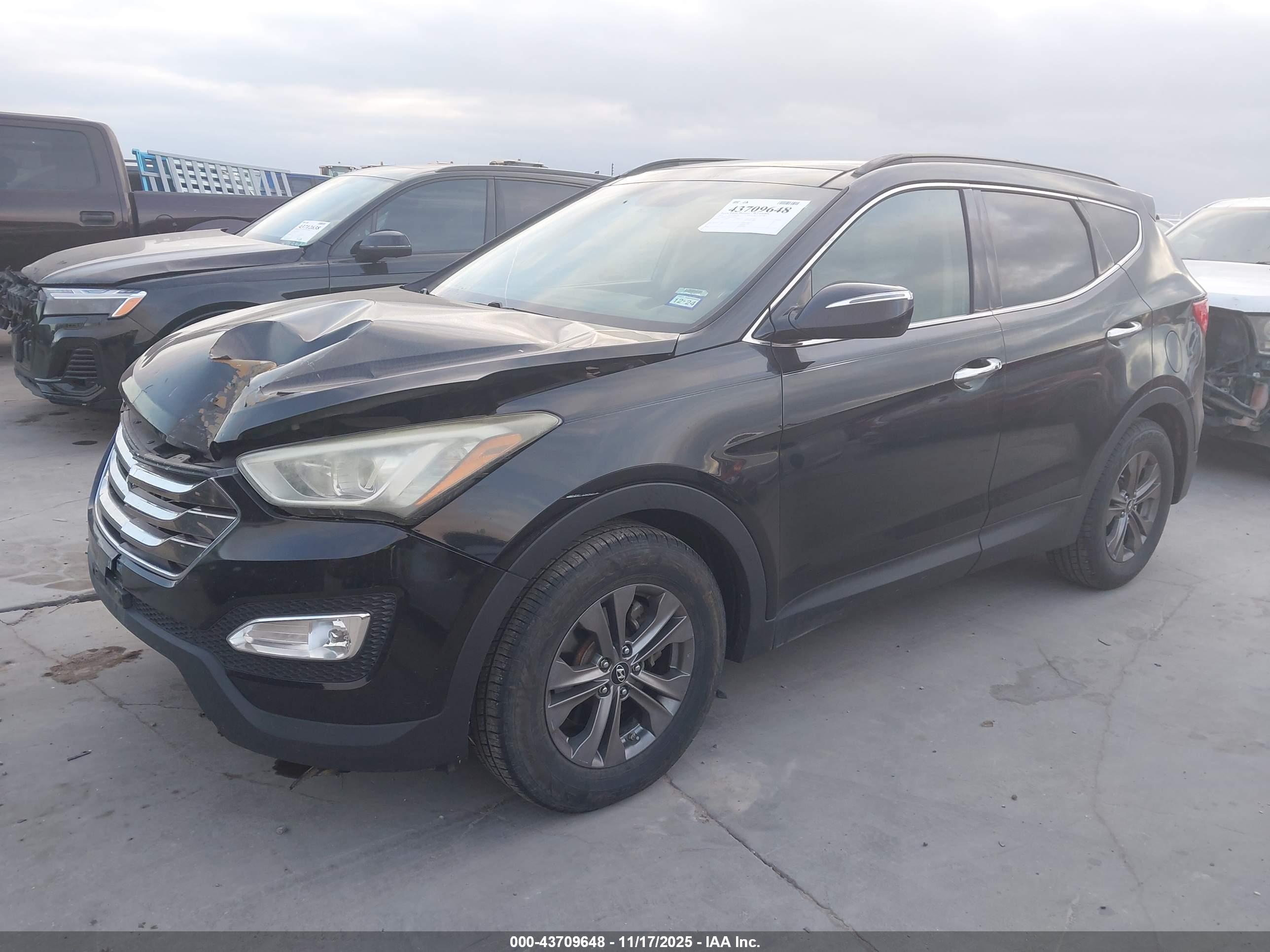 HYUNDAI SANTA image 2