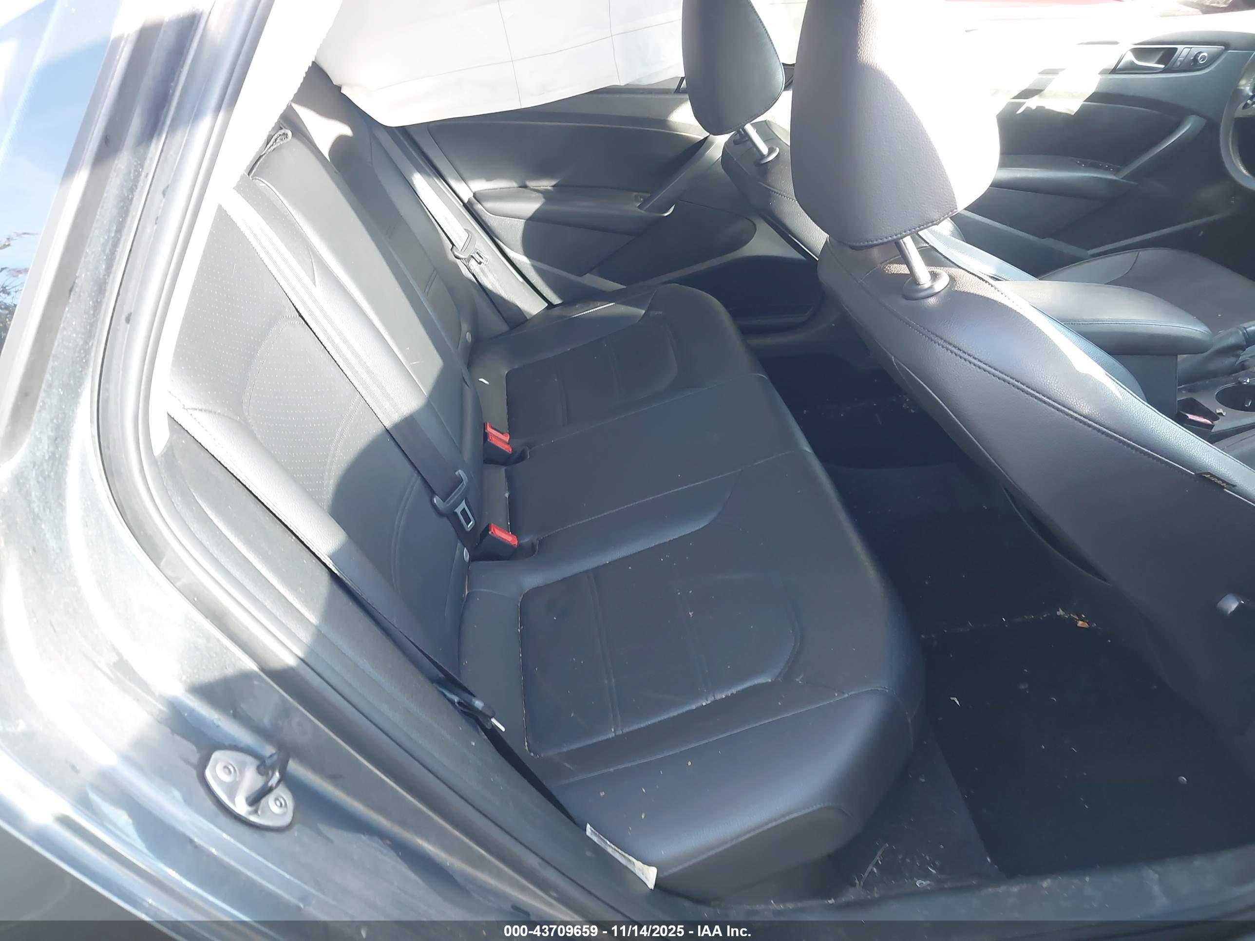 VOLKSWAGEN PASSAT image 8