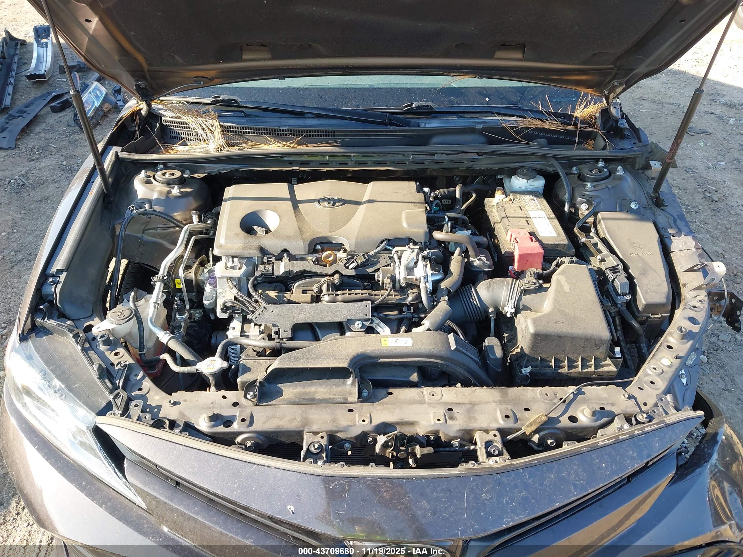 TOYOTA CAMRY image 10