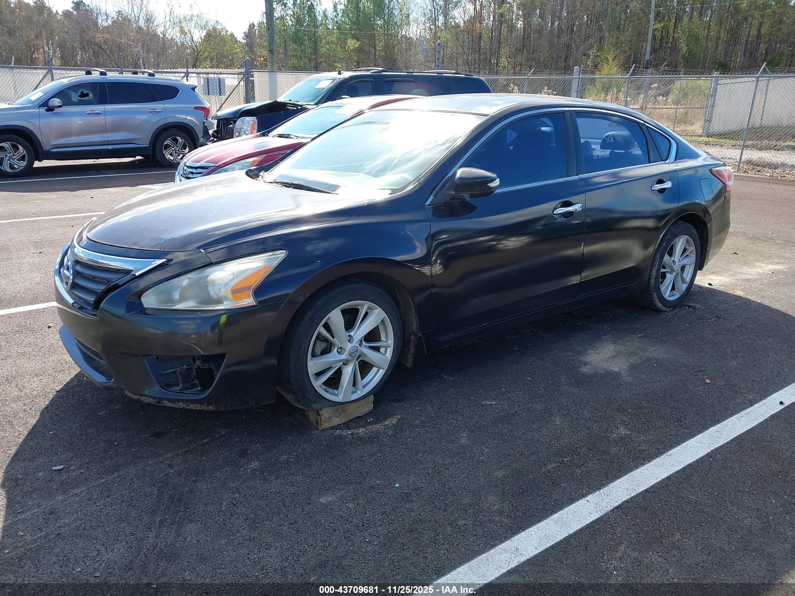 NISSAN ALTIMA image 2