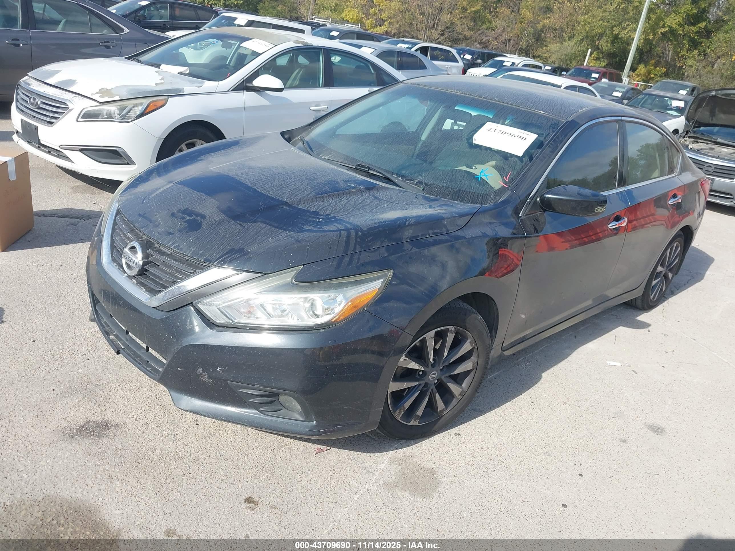 NISSAN ALTIMA image 2
