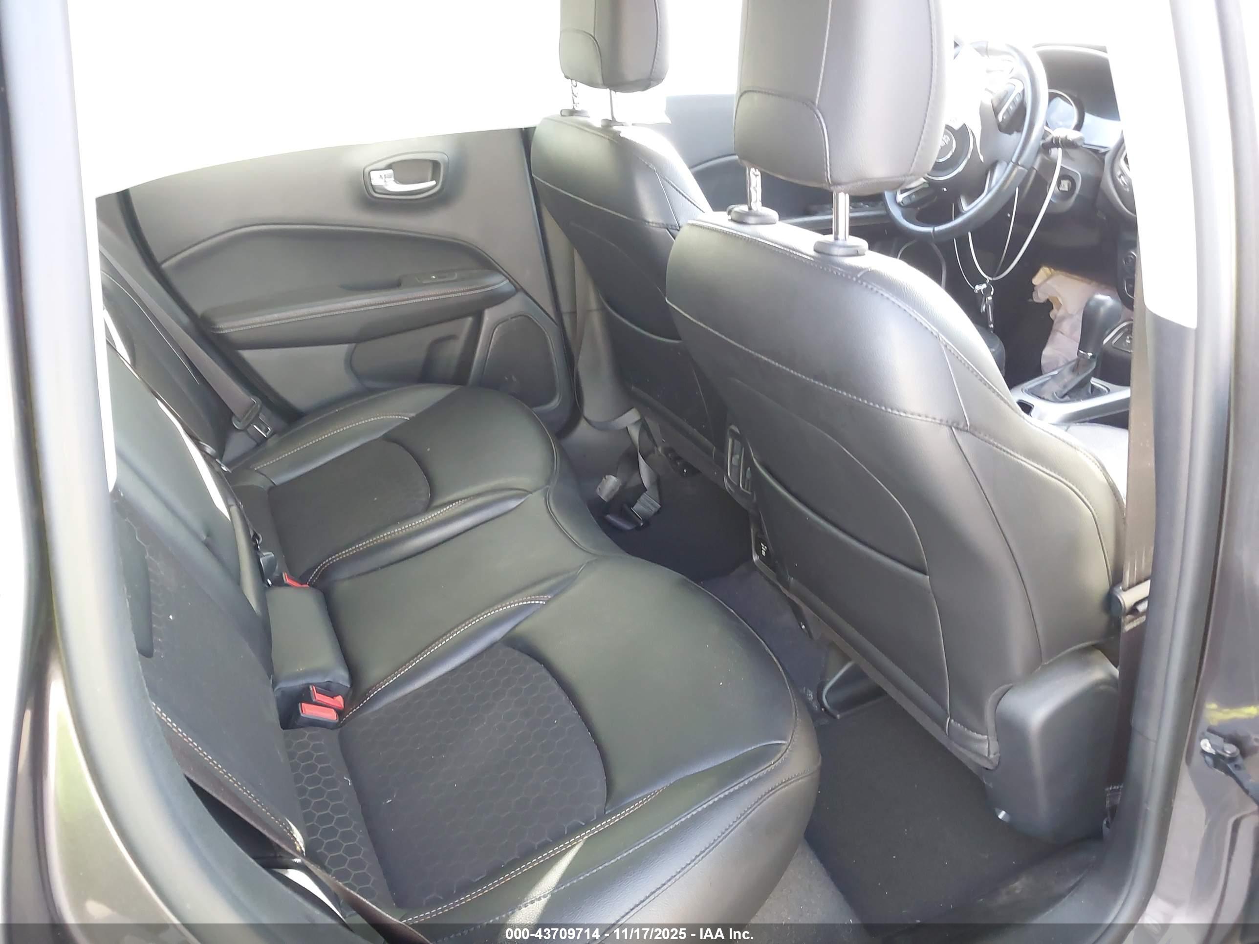 JEEP COMPASS image 8