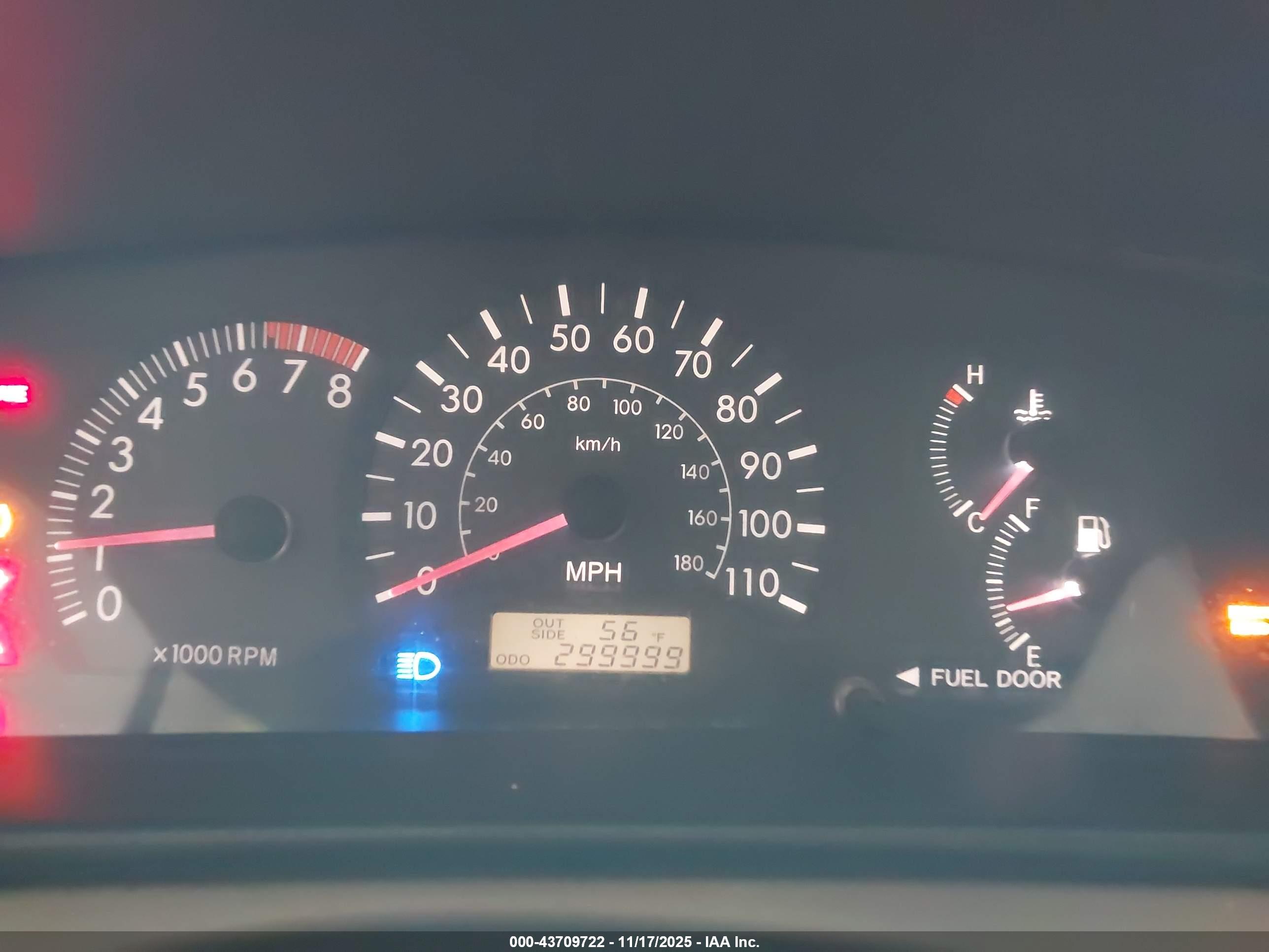 TOYOTA COROLLA image 7