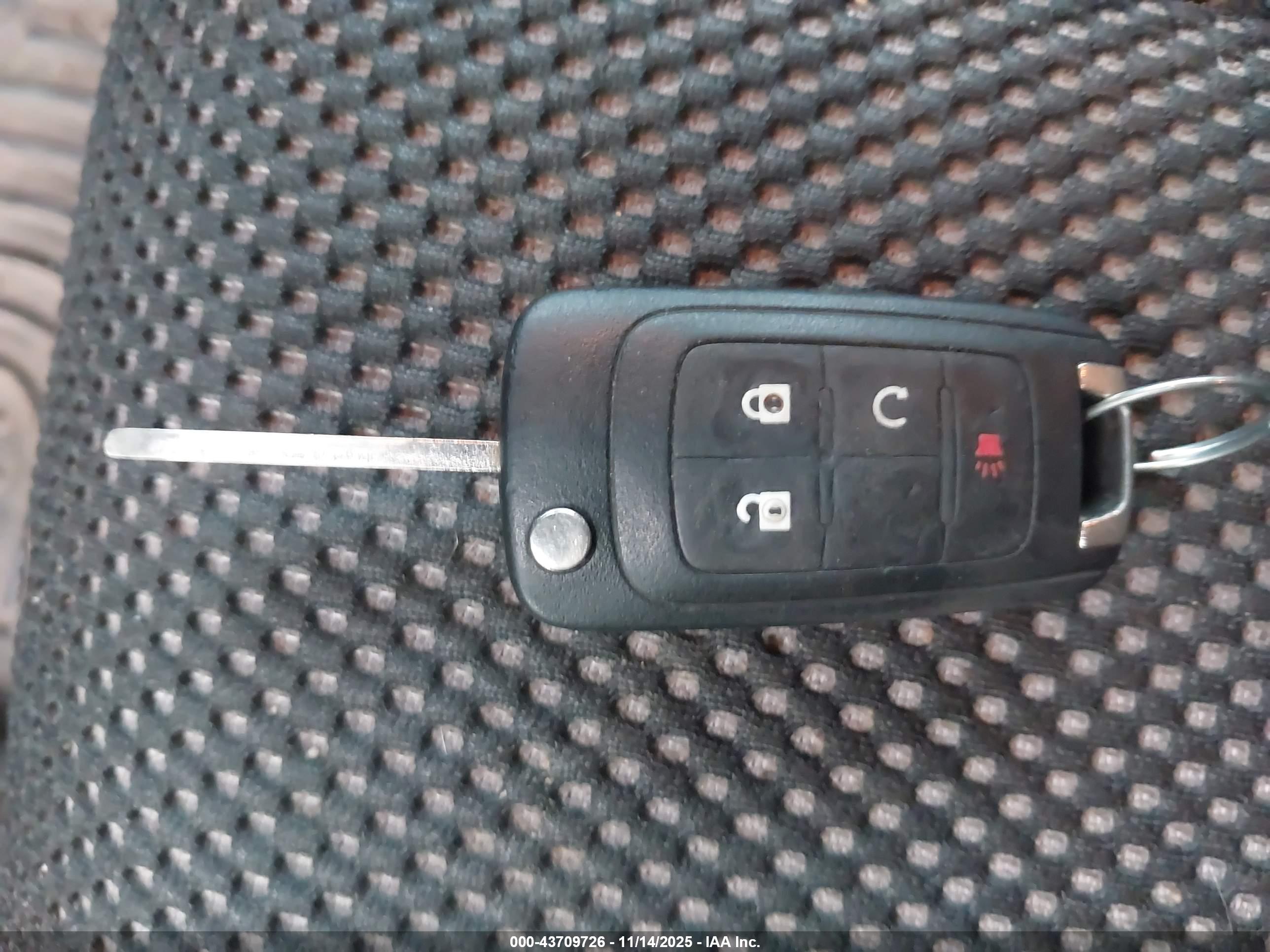 CHEVROLET EQUINOX image 11