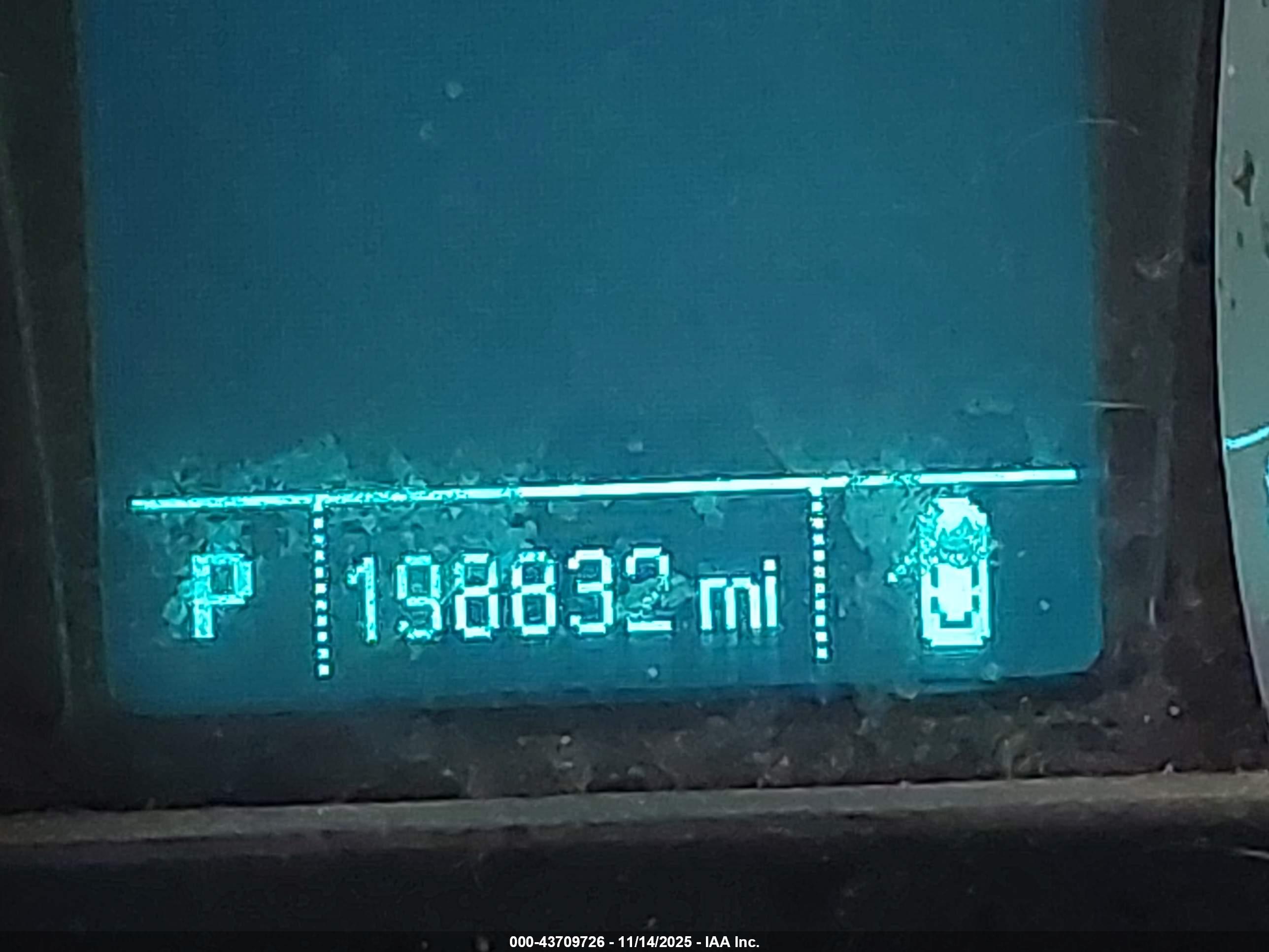 CHEVROLET EQUINOX image 7