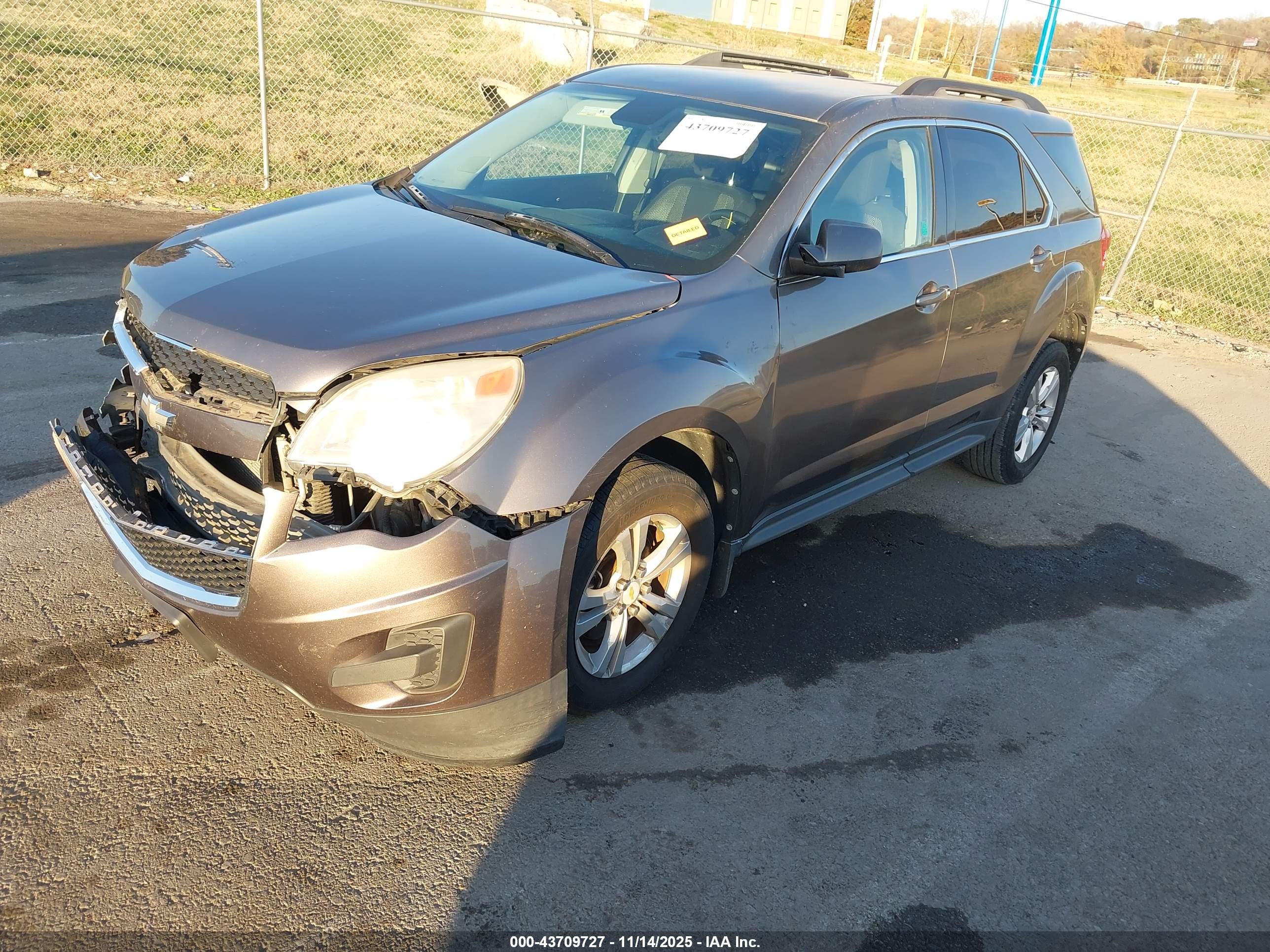 CHEVROLET EQUINOX image 2