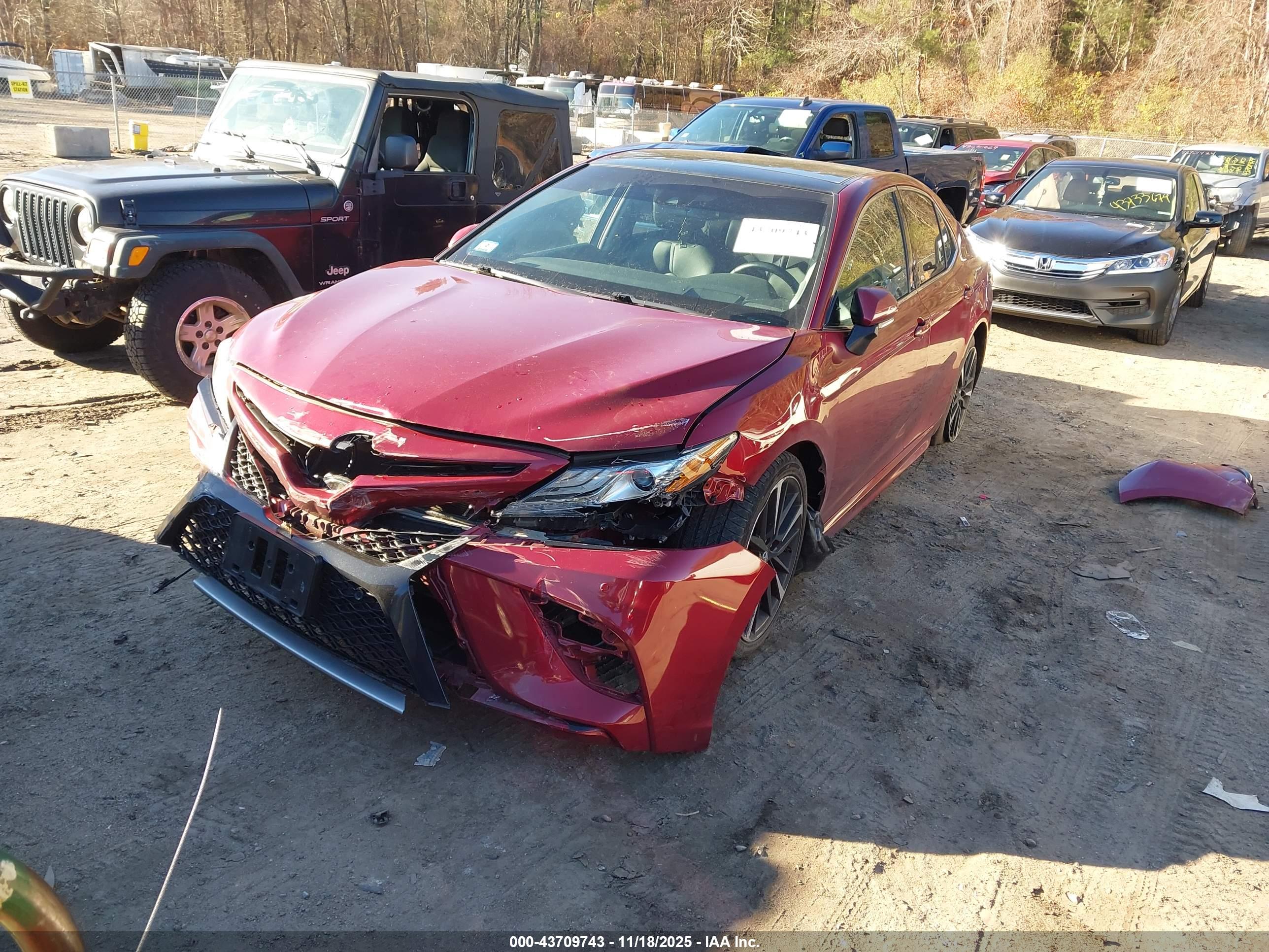 TOYOTA CAMRY image 2