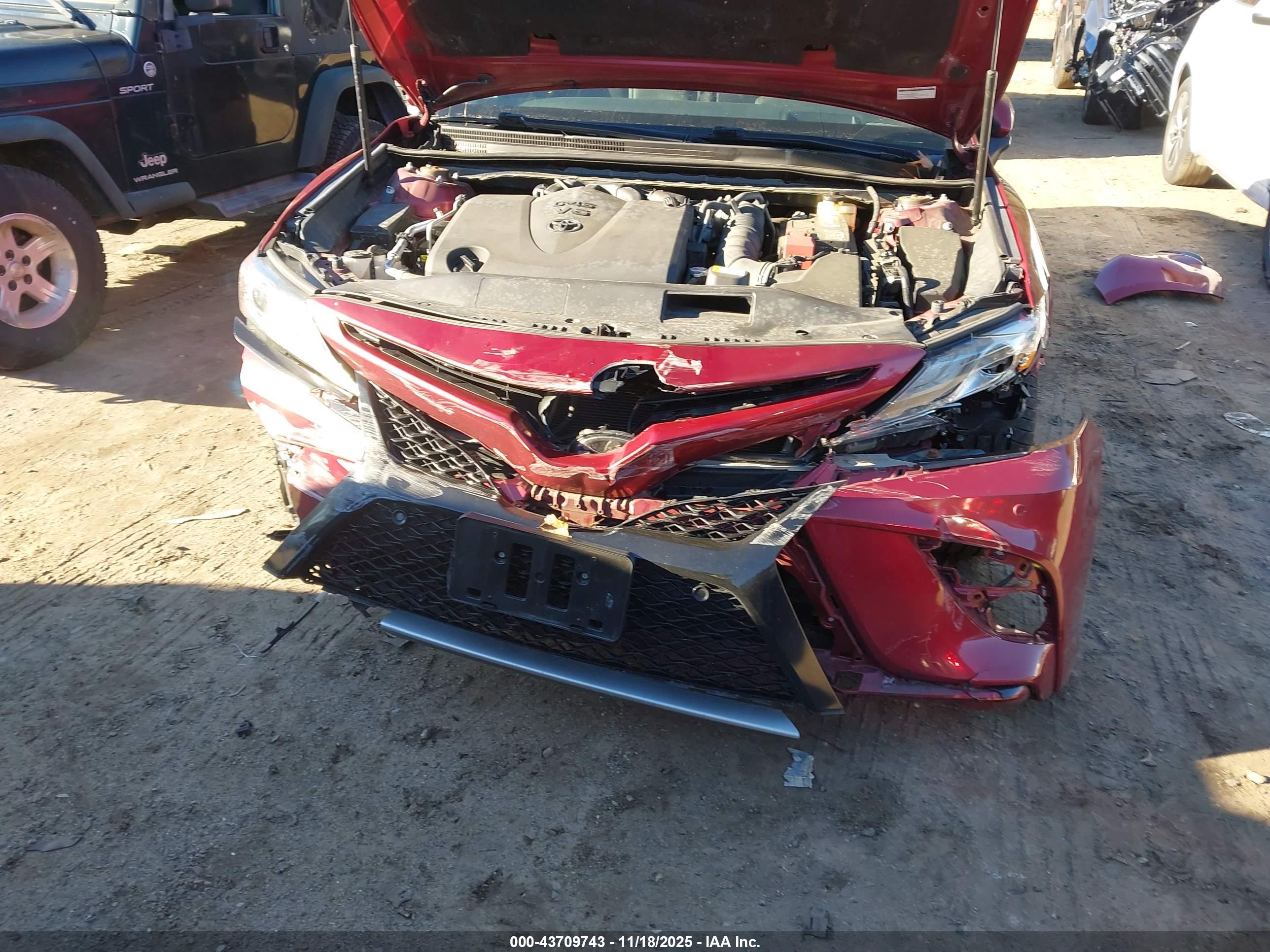TOYOTA CAMRY image 6