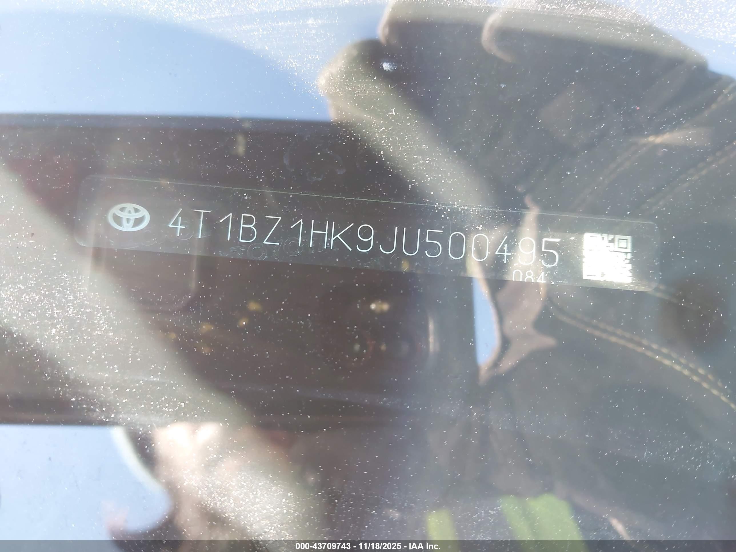TOYOTA CAMRY image 9