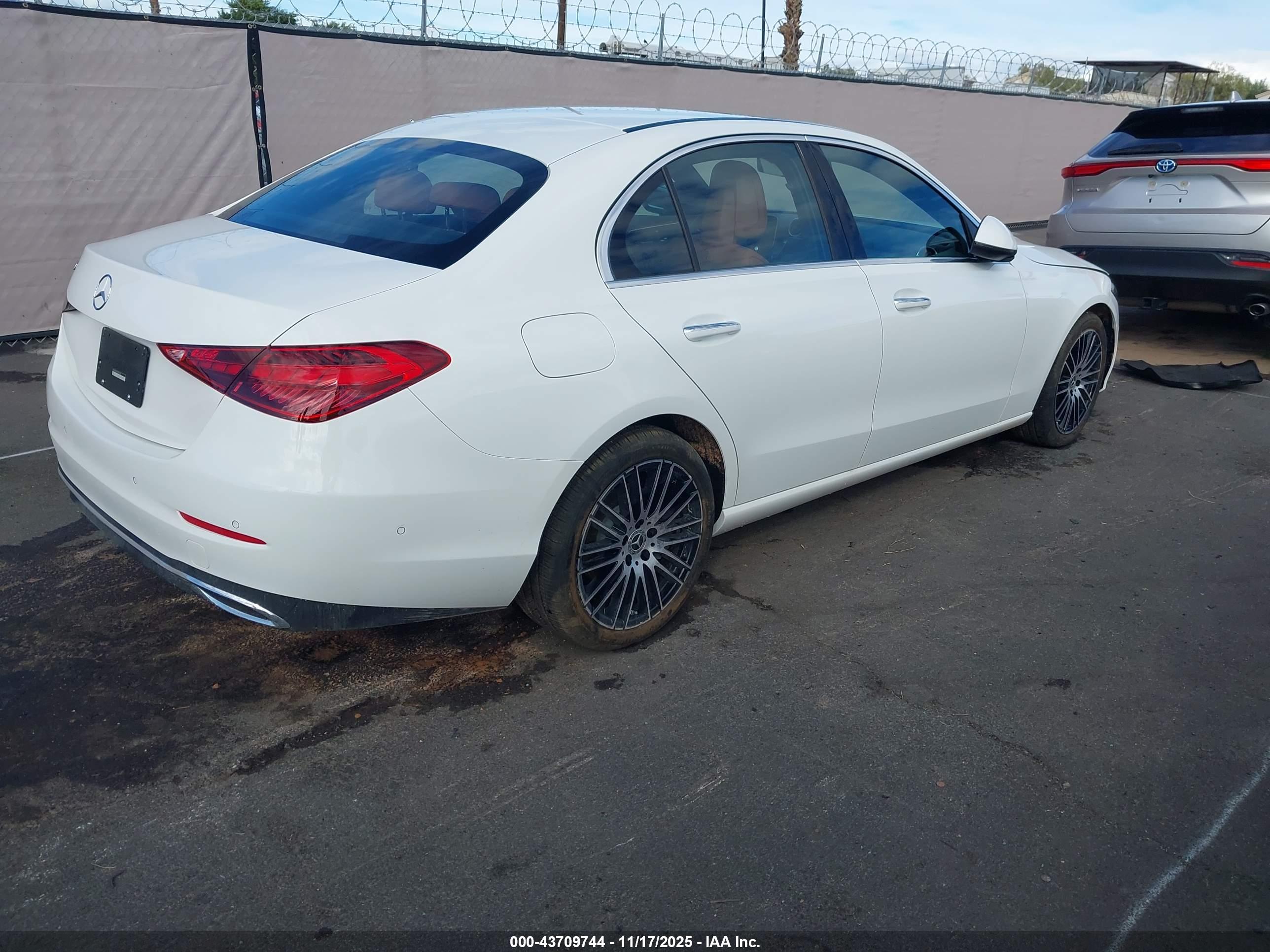 MERCEDES-BENZ C image 4