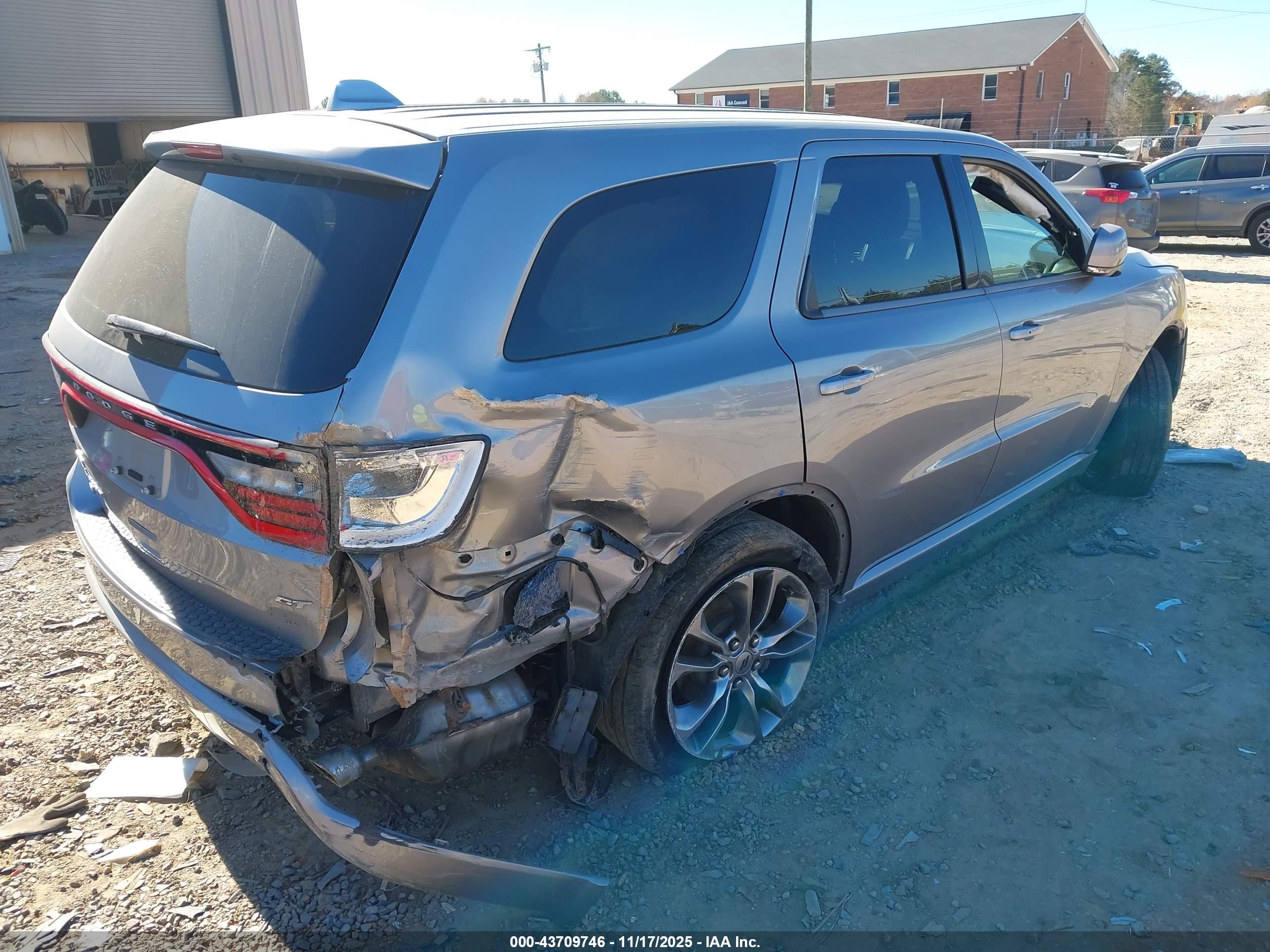 DODGE DURANGO image 4