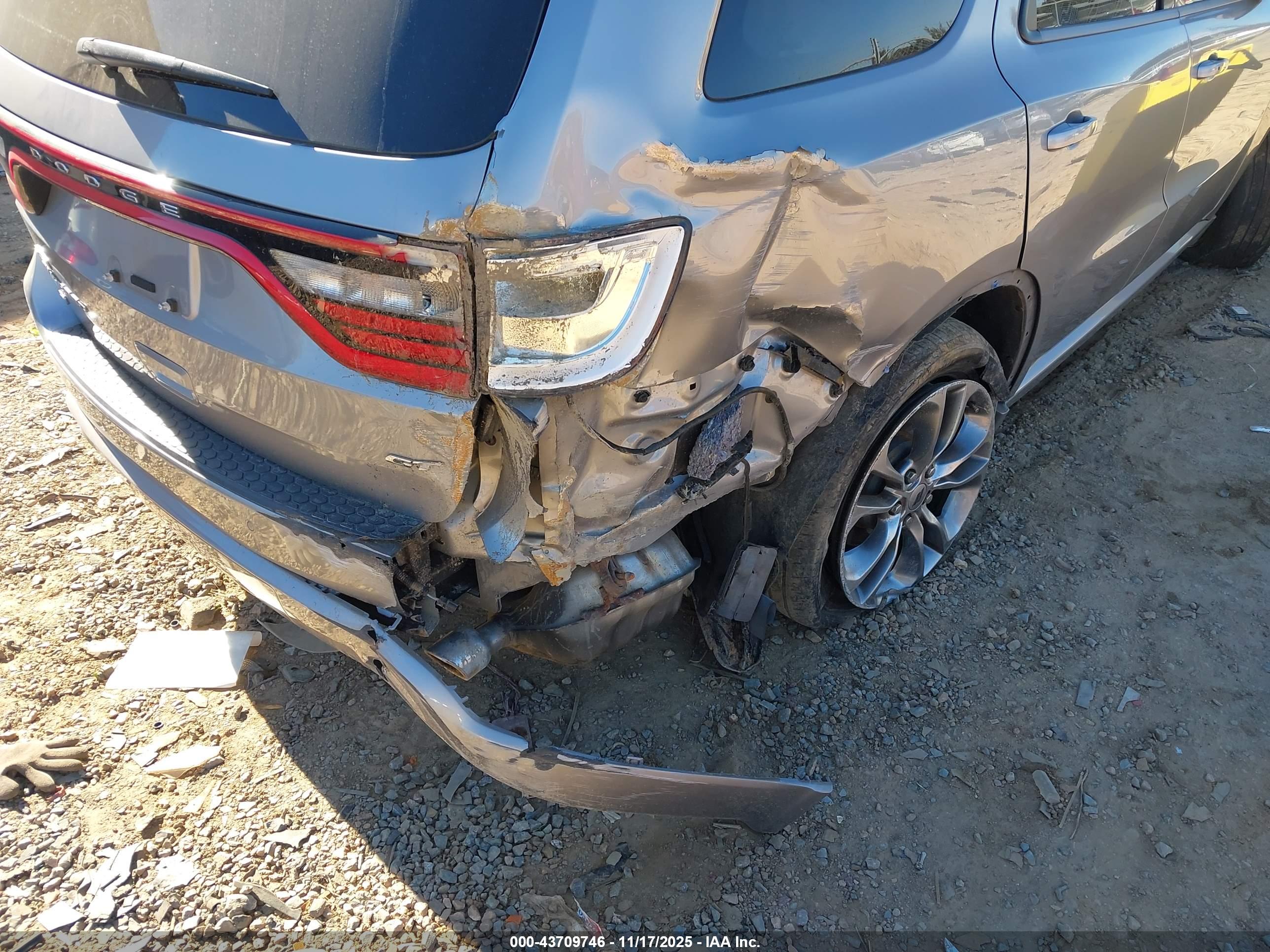DODGE DURANGO image 6