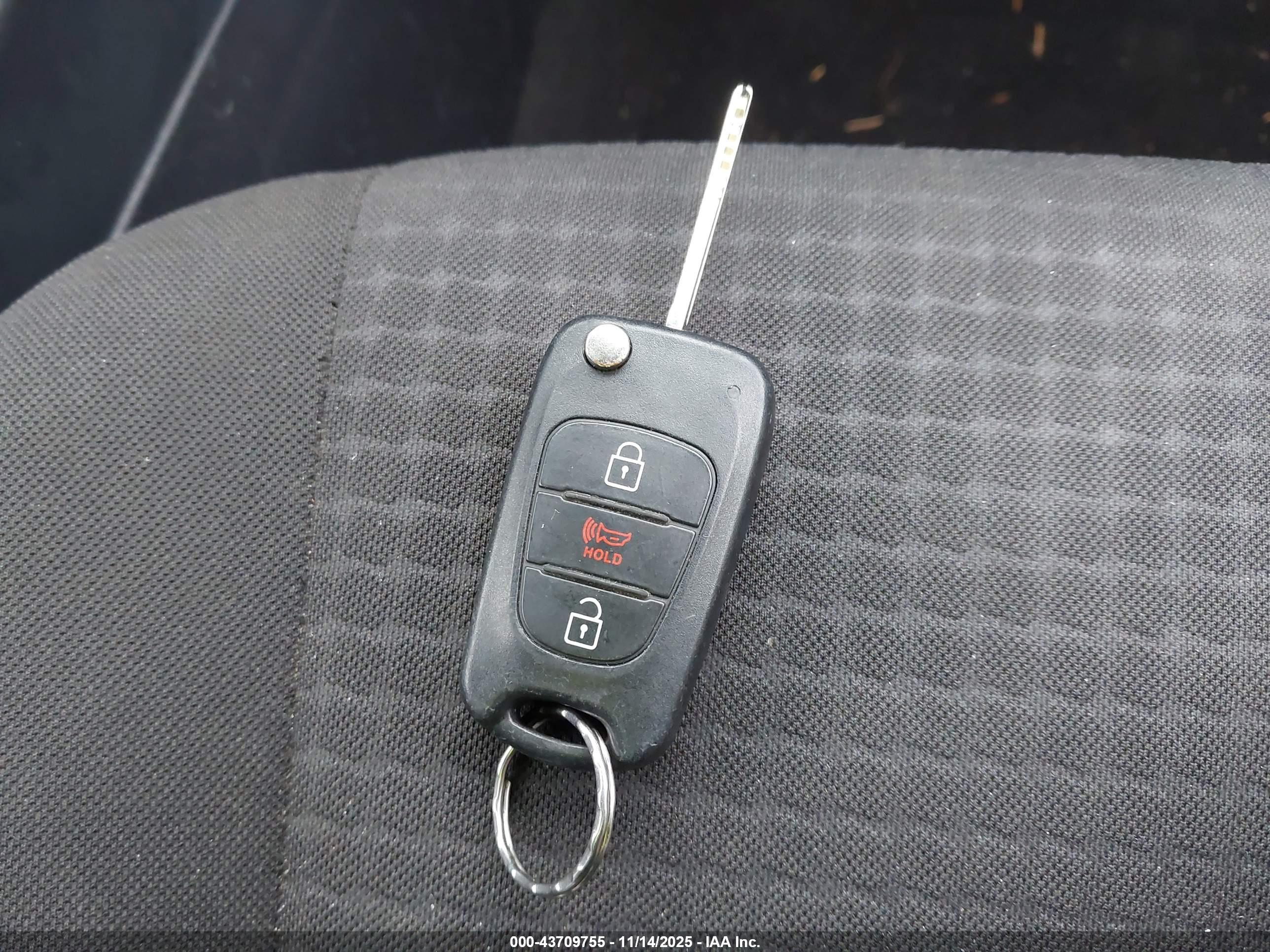 KIA SOUL image 11