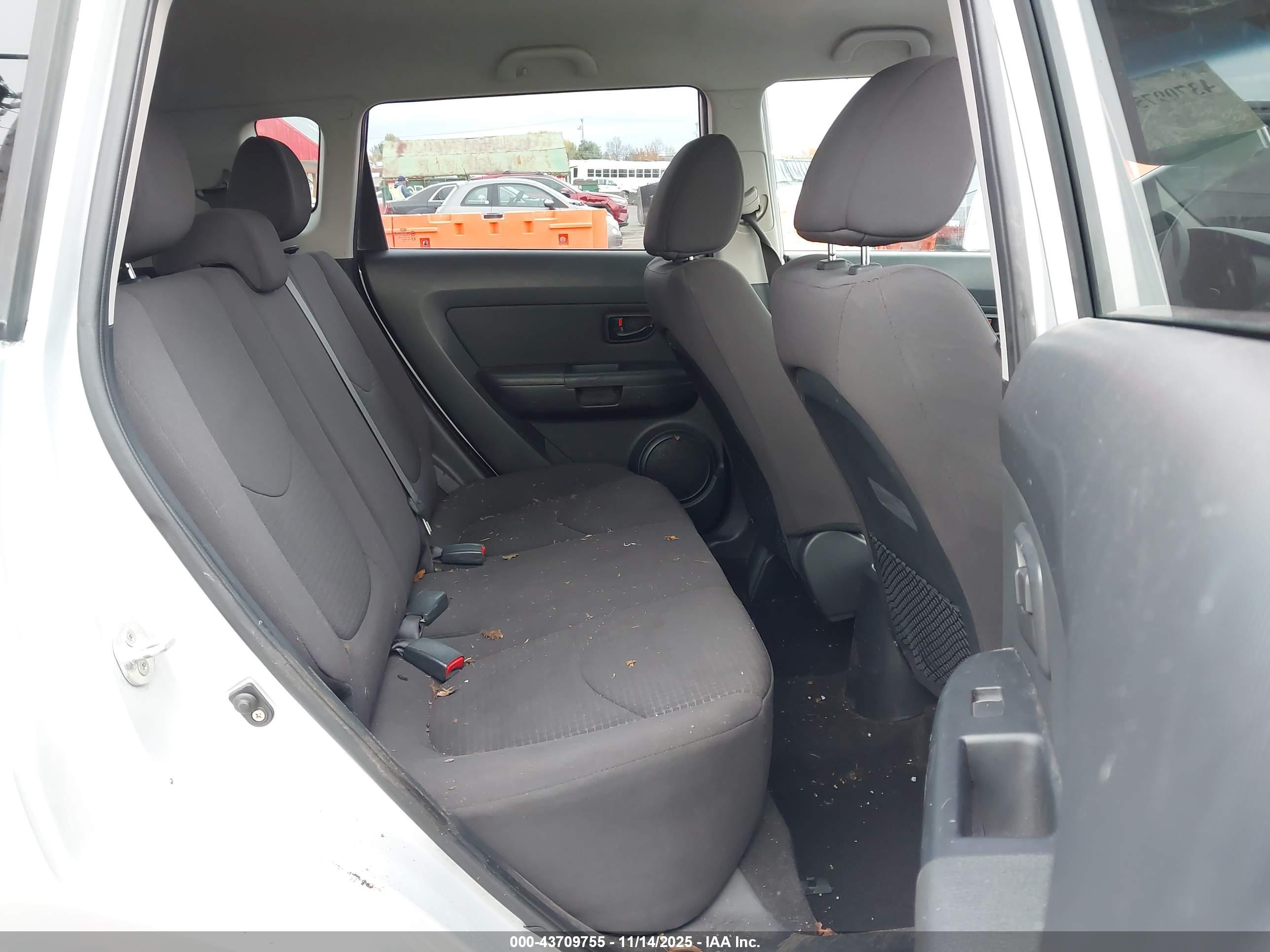 KIA SOUL image 8