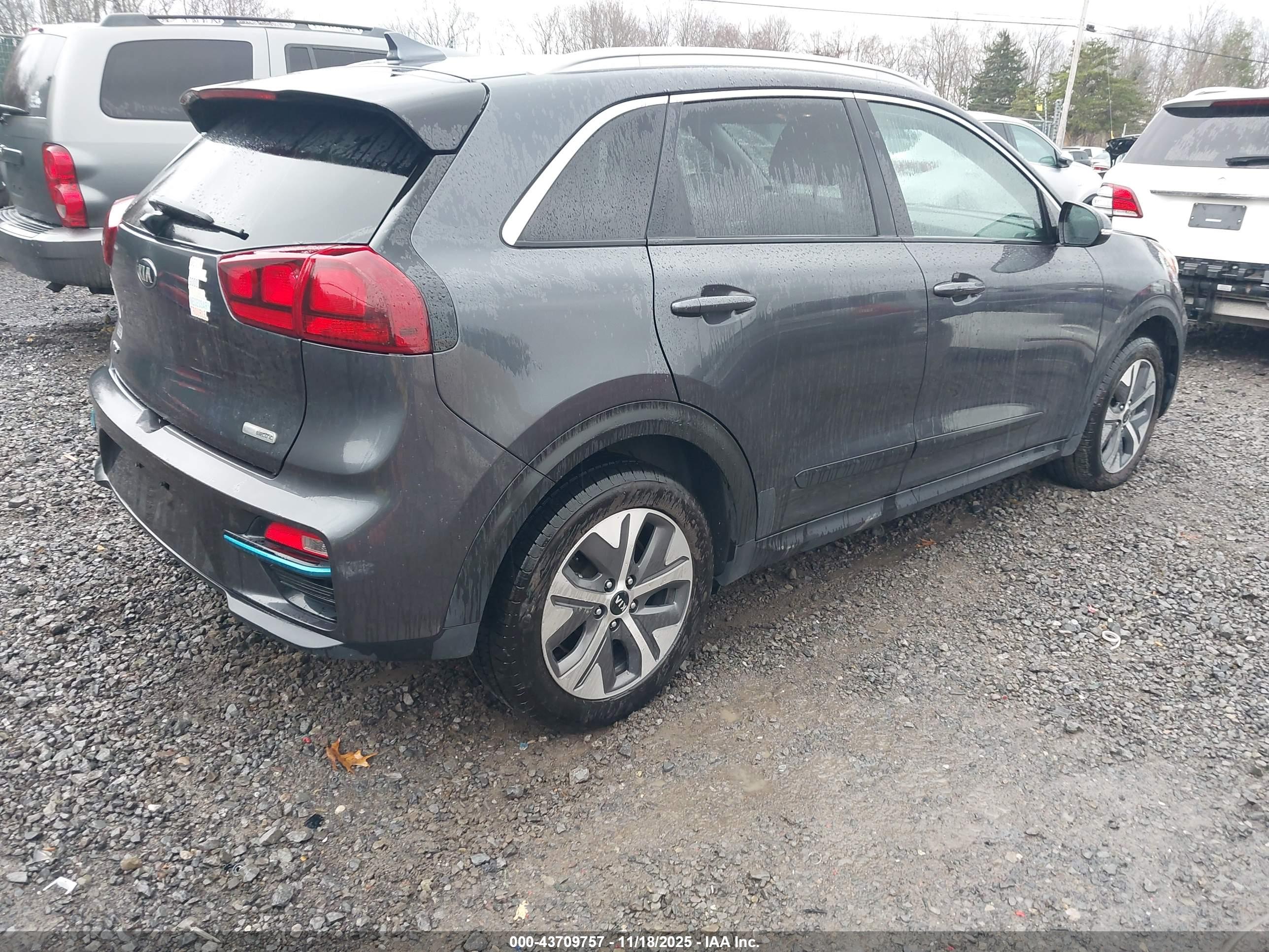 KIA NIRO image 4