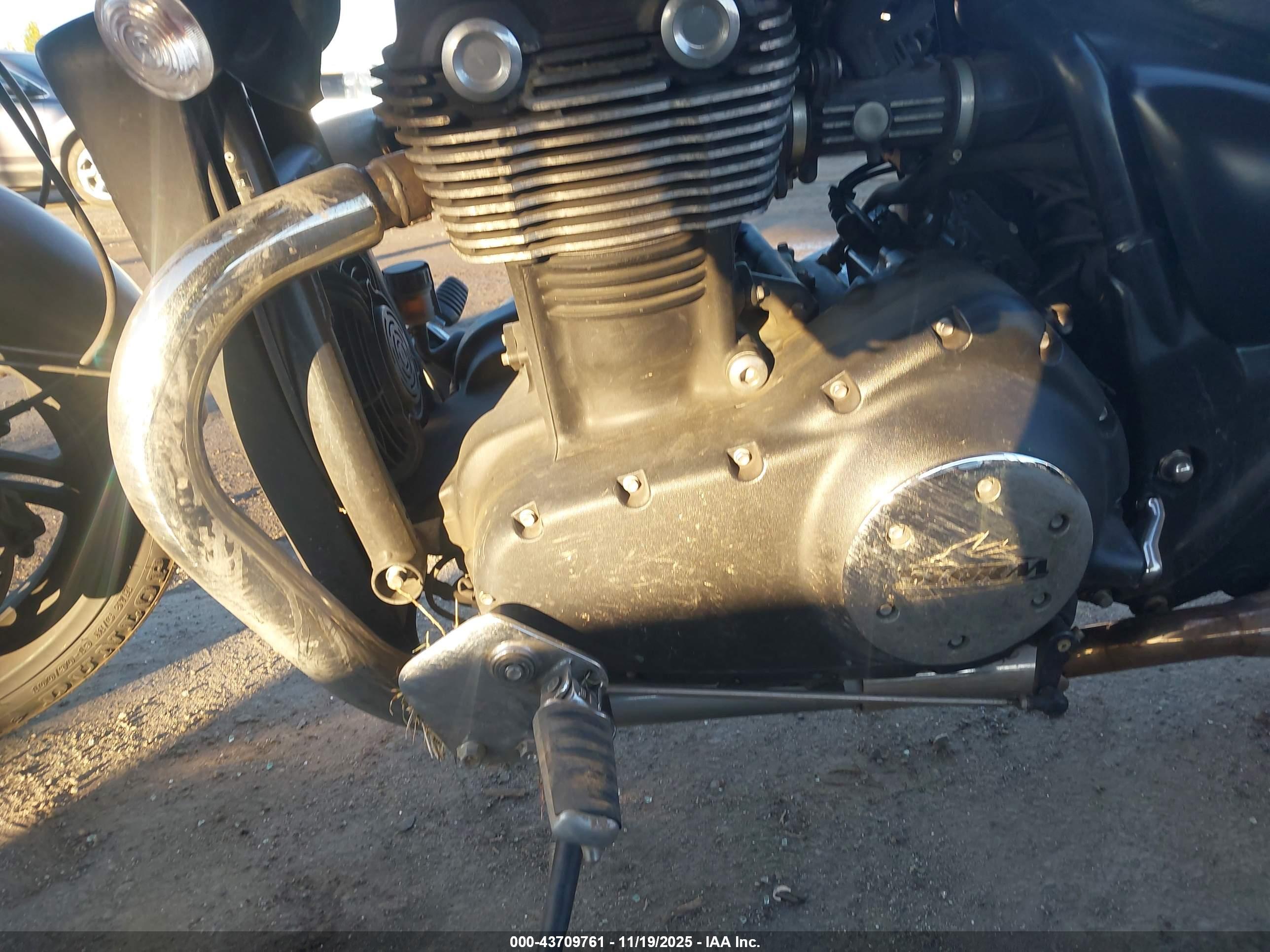 TRIUMPH MOTORCYCLE image 9