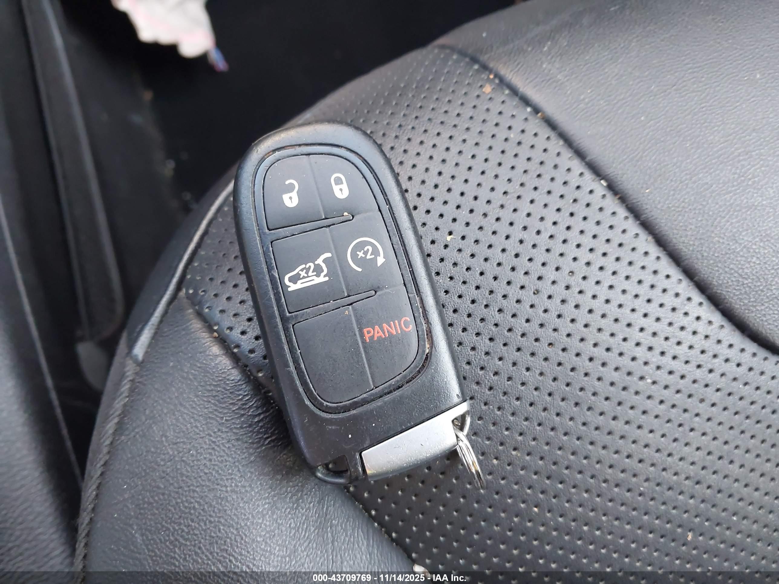 JEEP CHEROKEE image 11
