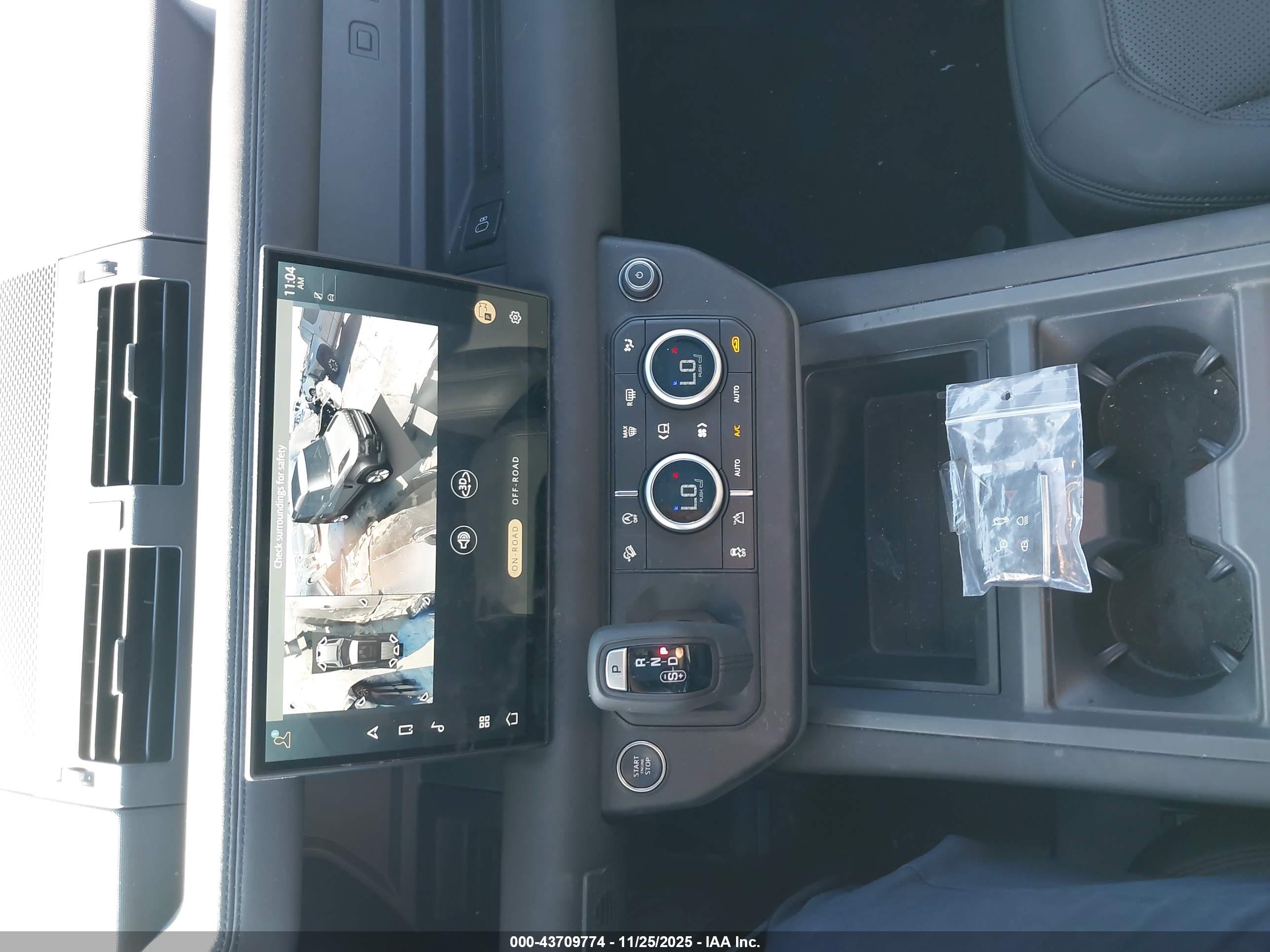 LAND ROVER image 11