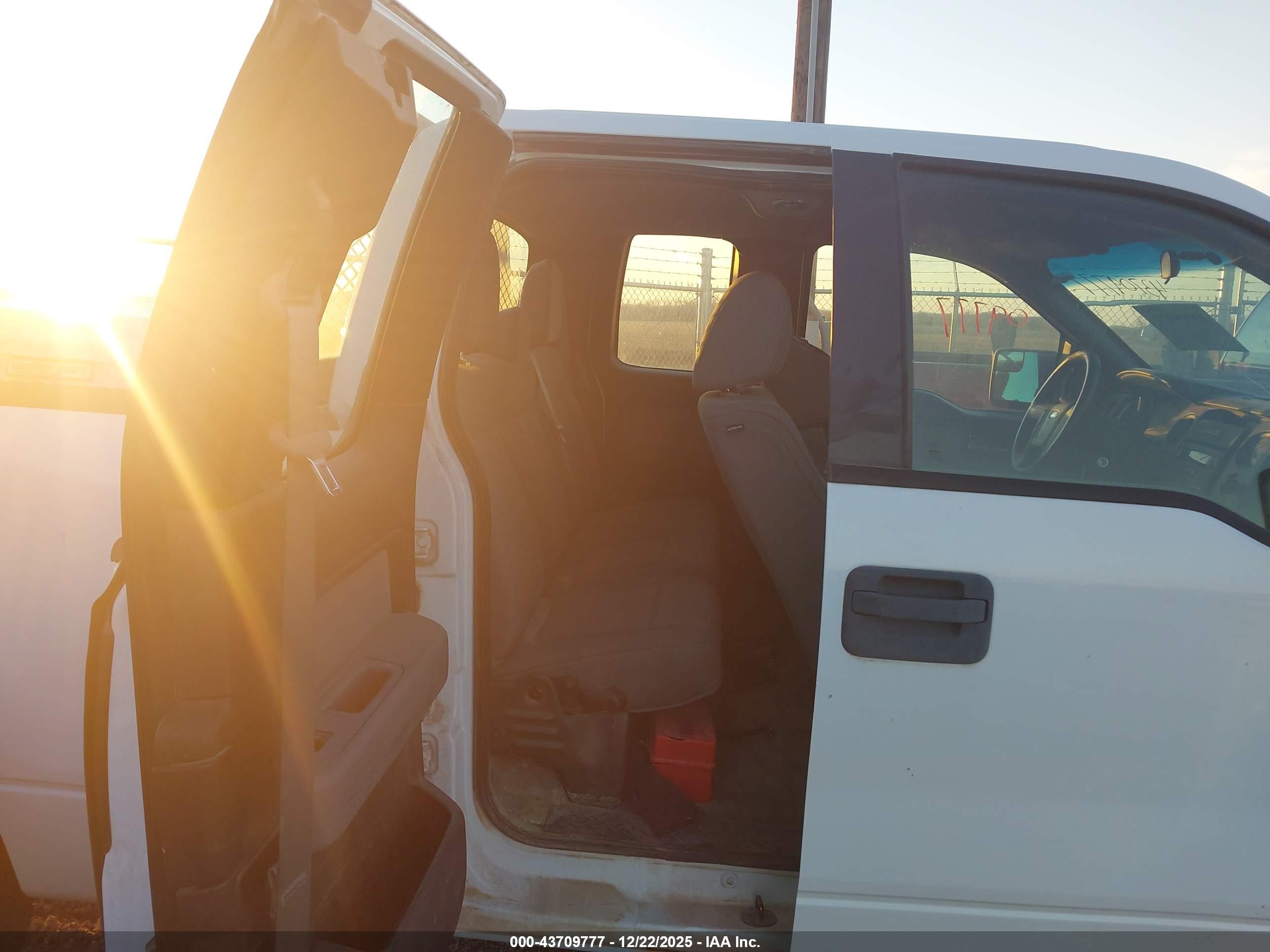 FORD F-150 image 5
