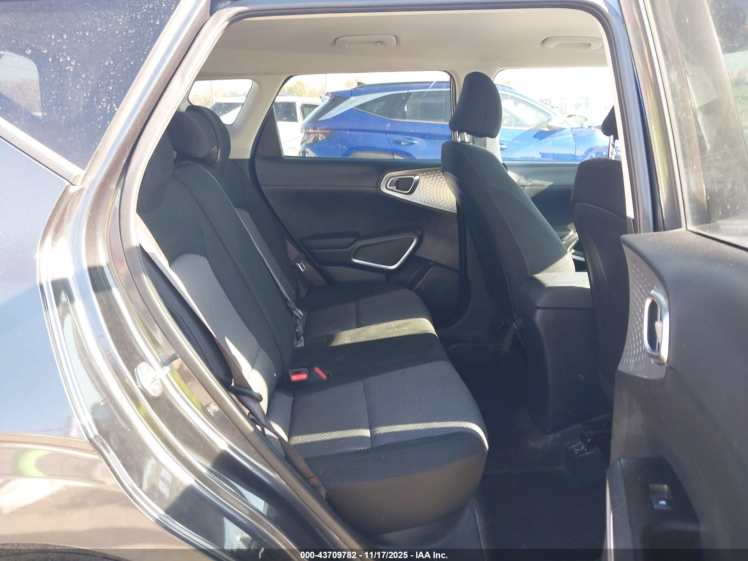 KIA SOUL image 8