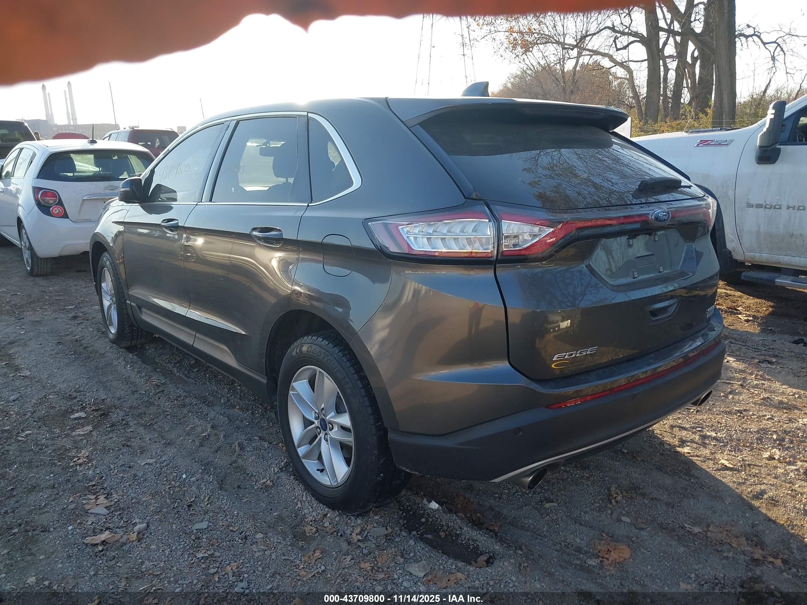 FORD EDGE image 3
