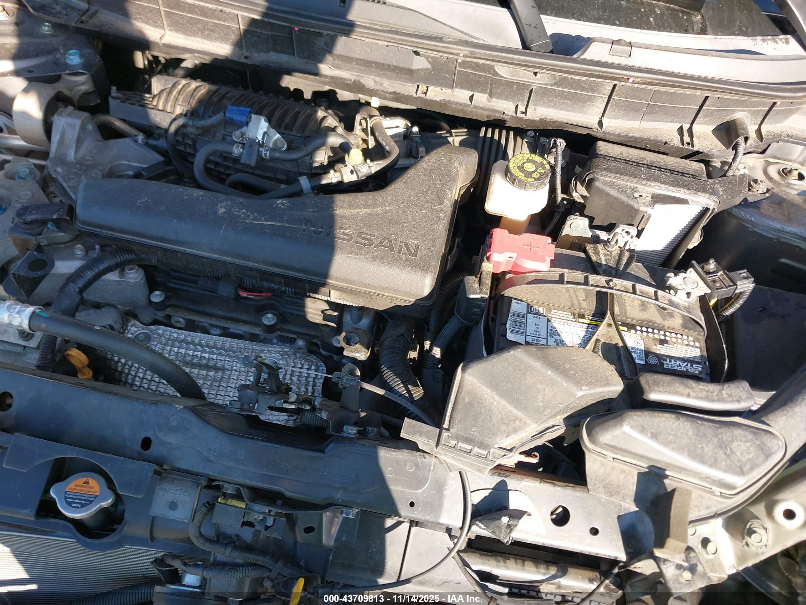 NISSAN ROGUE image 10