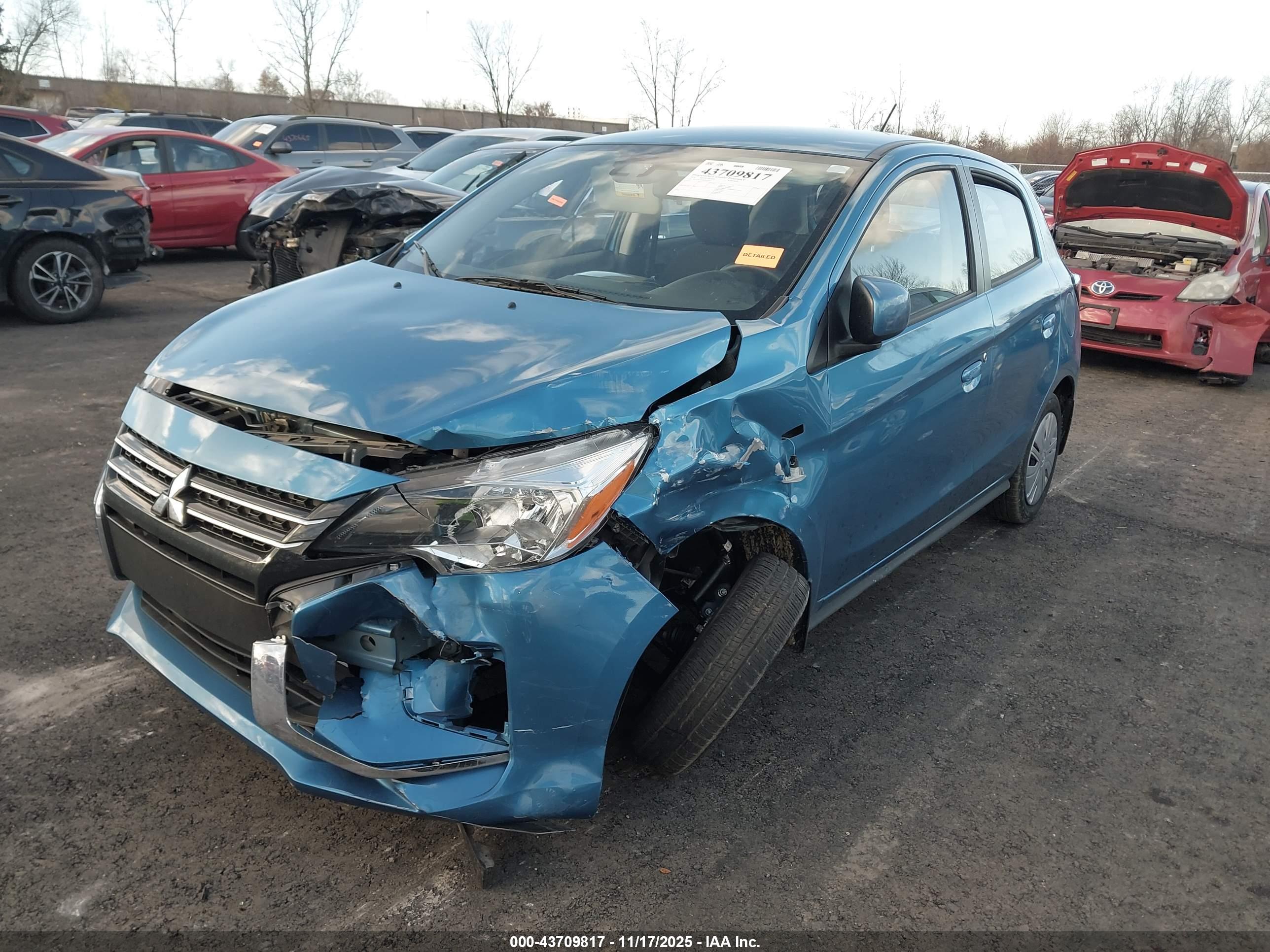MITSUBISHI MIRAGE image 2