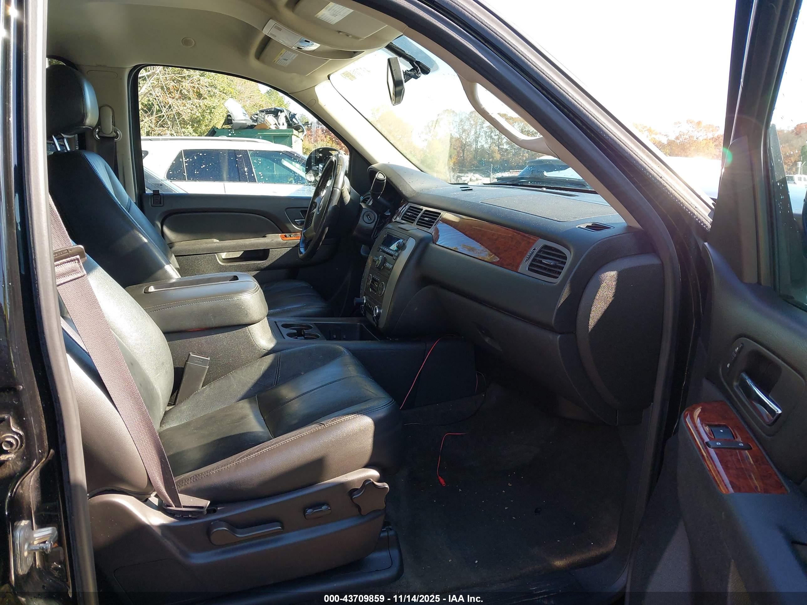 GMC YUKON image 5