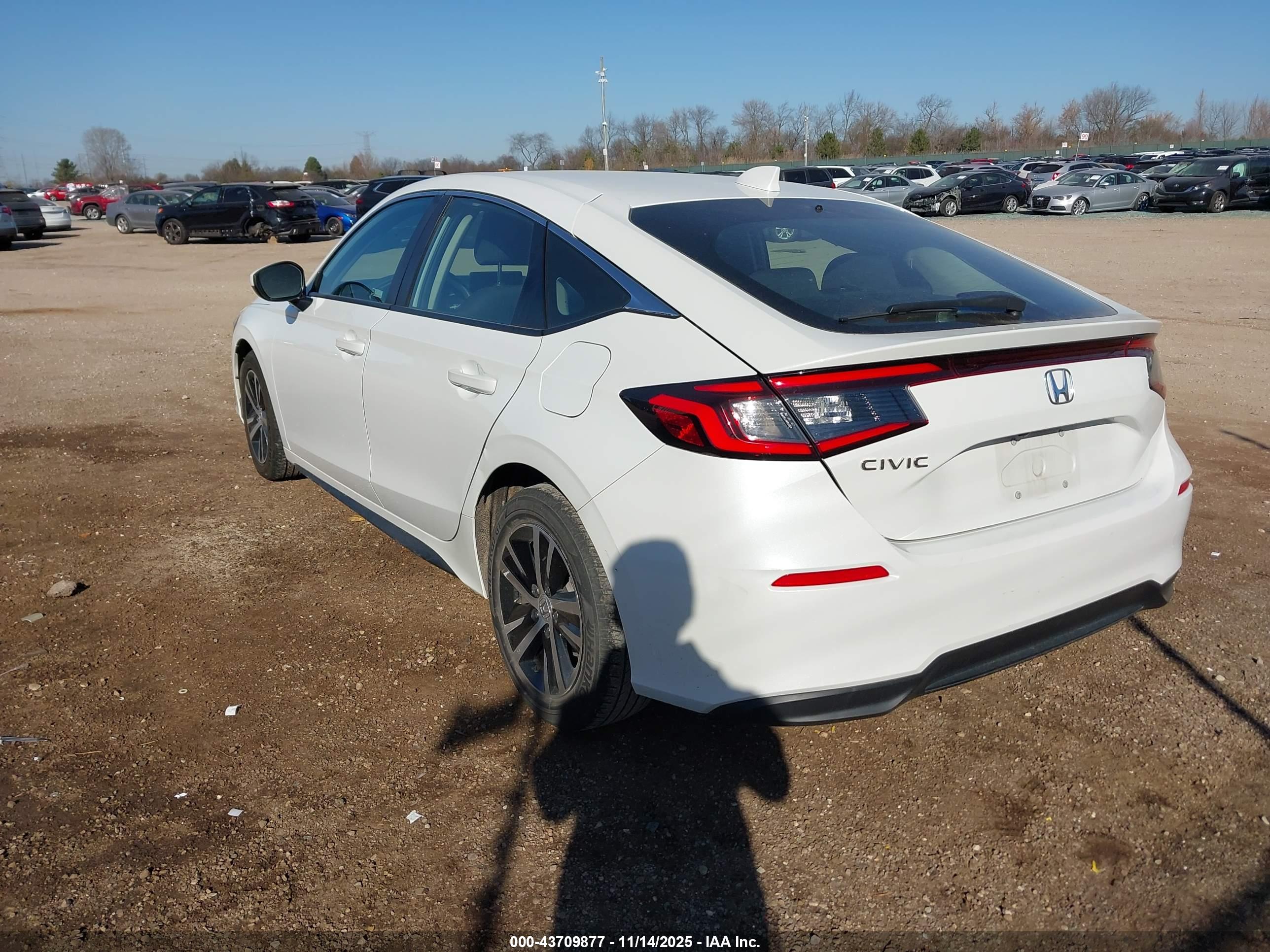 HONDA CIVIC image 3