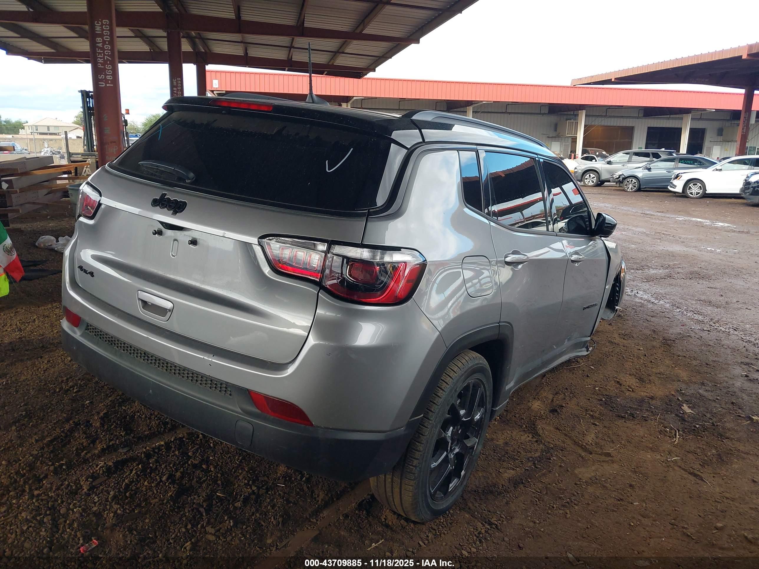 JEEP COMPASS image 4