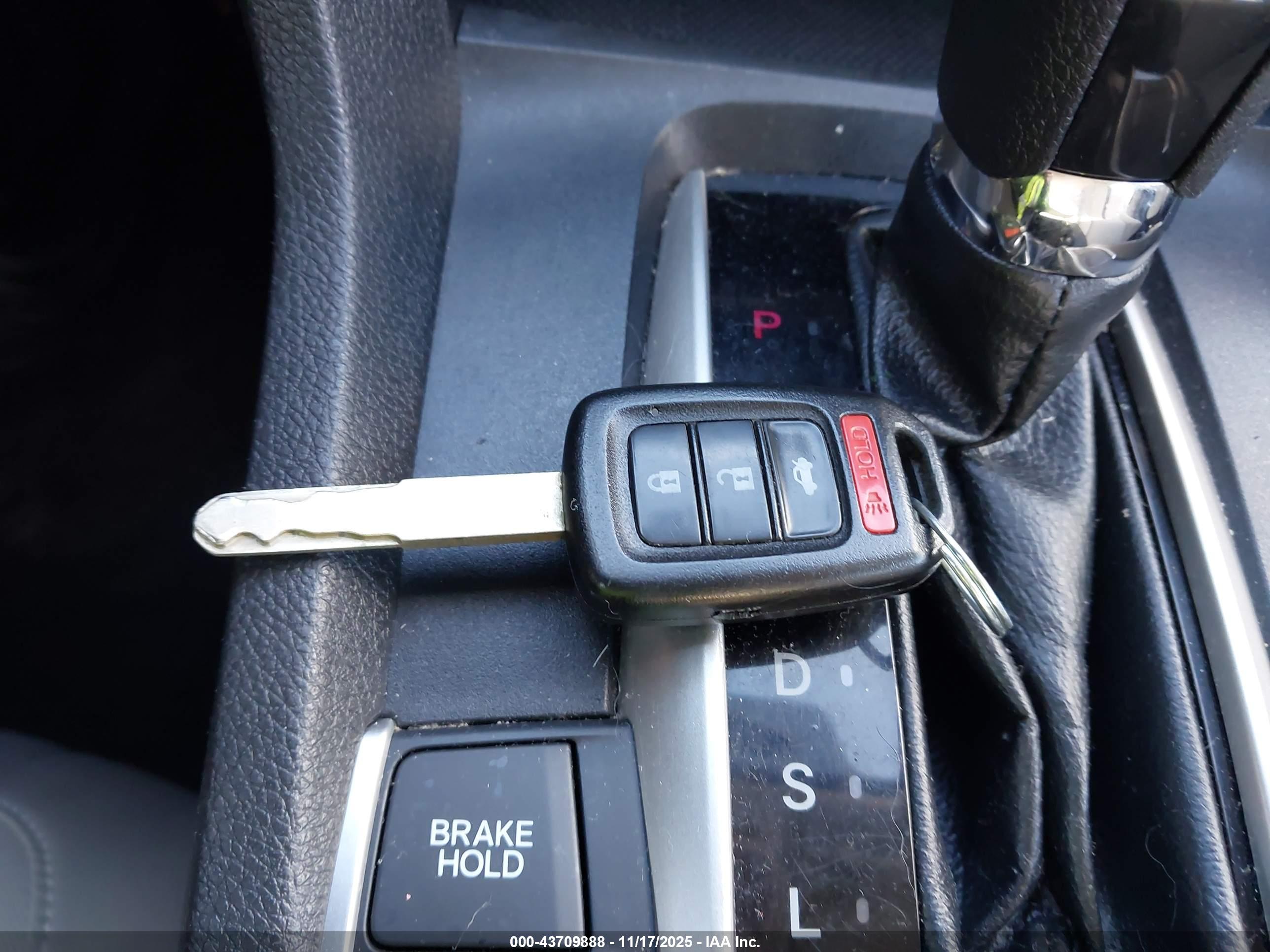 HONDA CIVIC image 11
