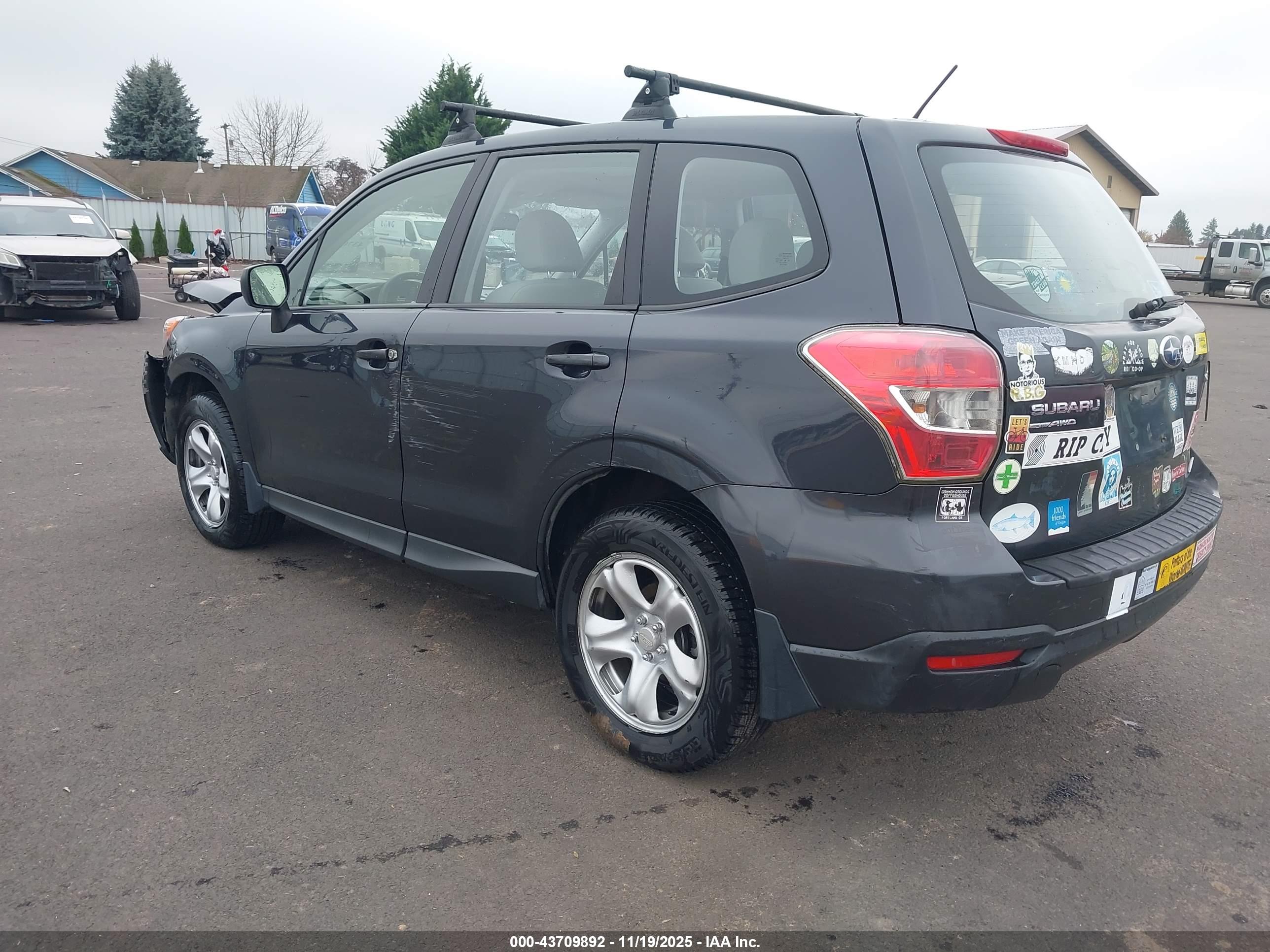 SUBARU FORESTER image 3