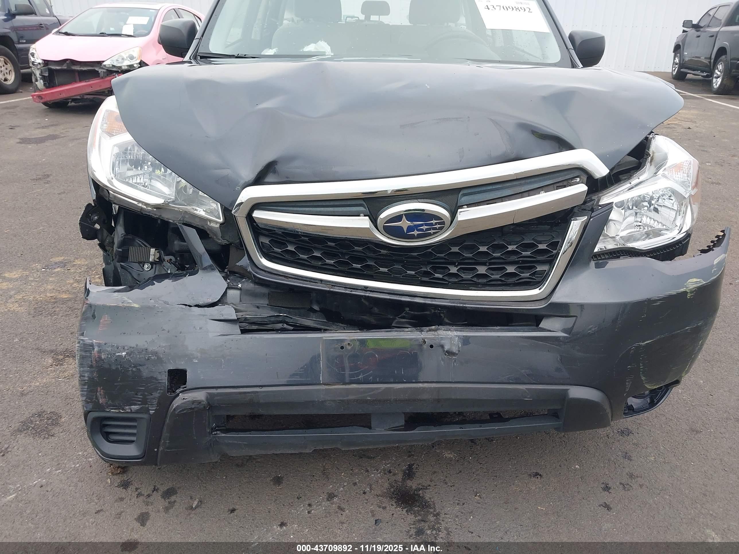 SUBARU FORESTER image 6