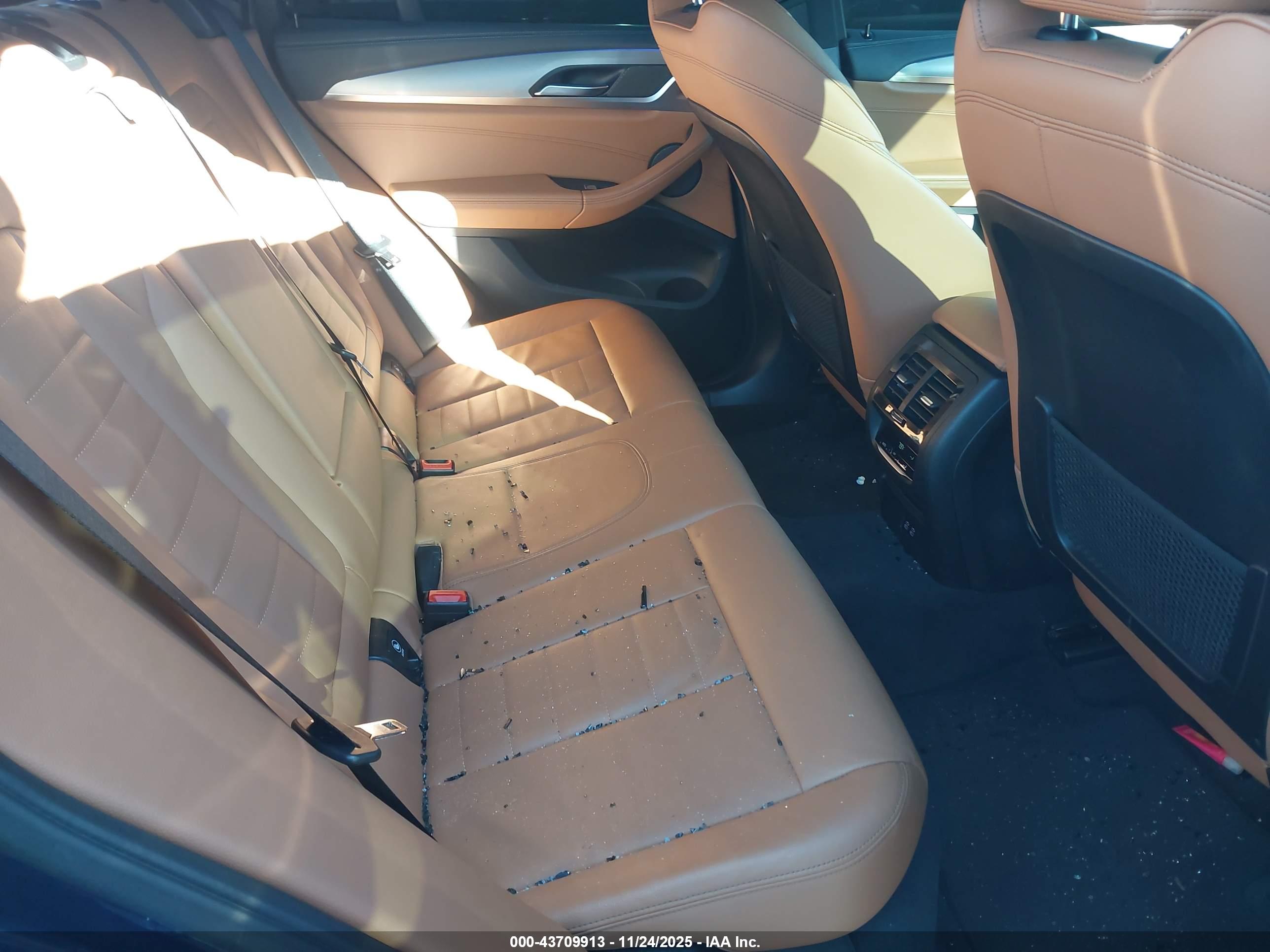 BMW X3 image 8
