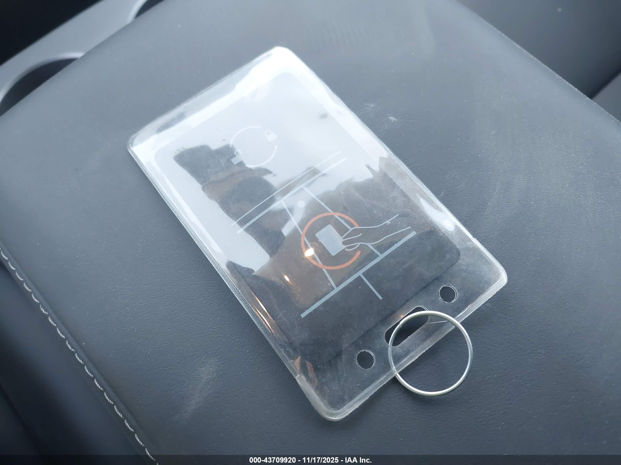 TESLA MODEL image 11