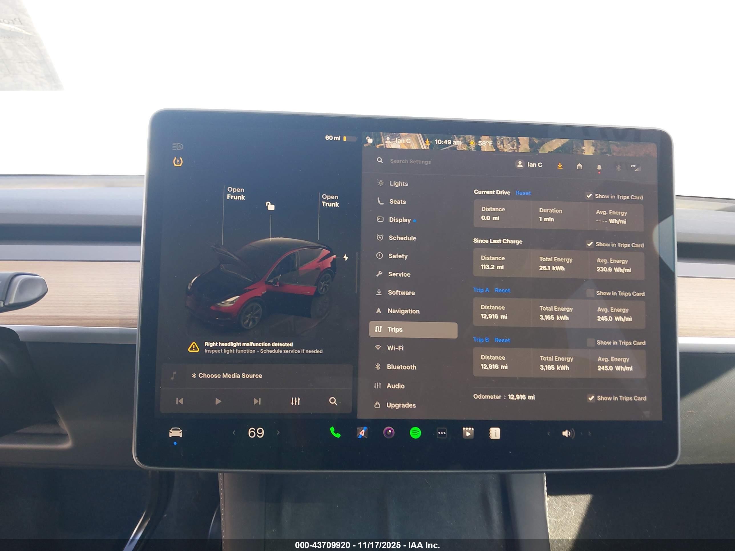 TESLA MODEL image 7