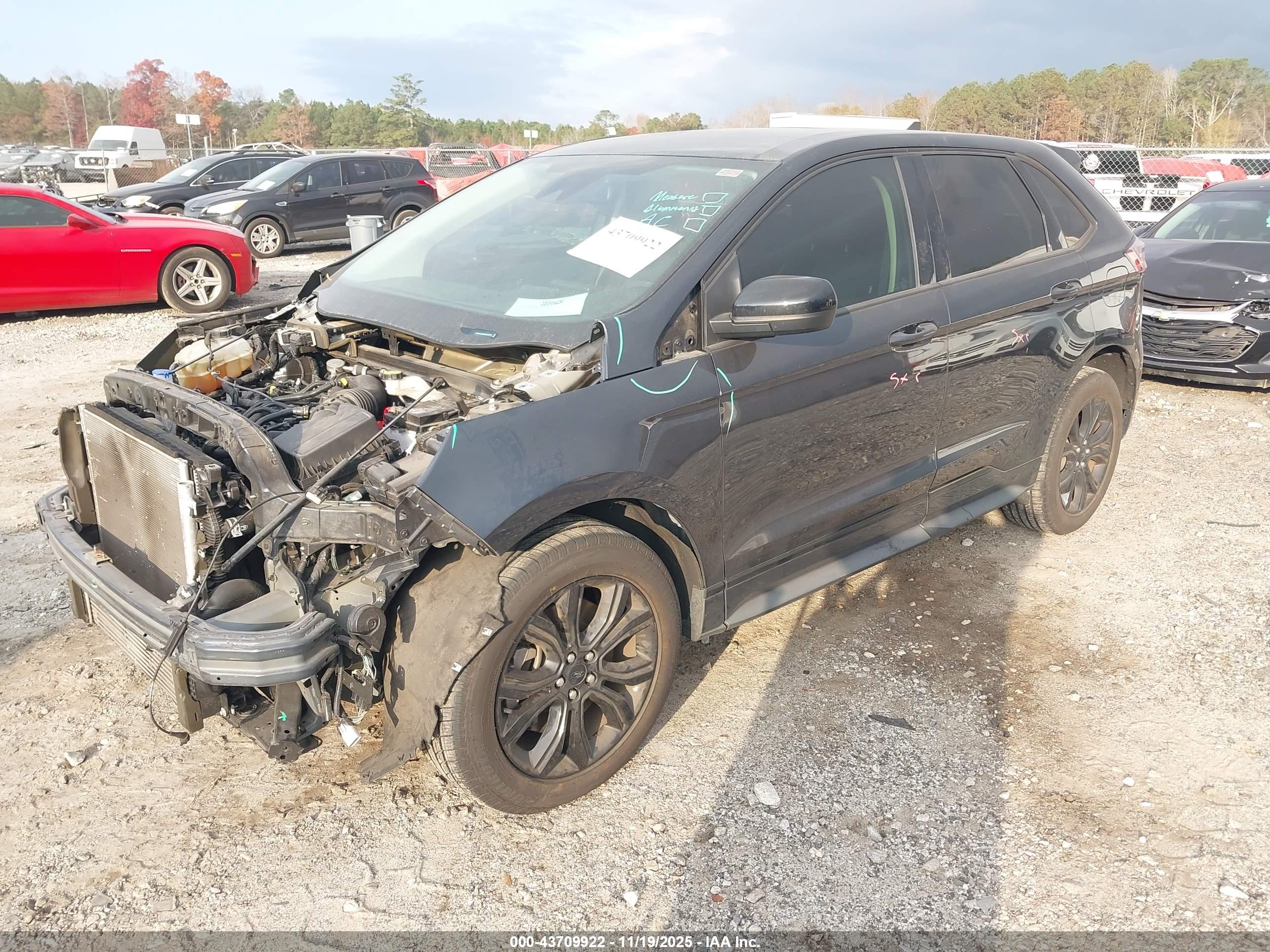 FORD EDGE image 2