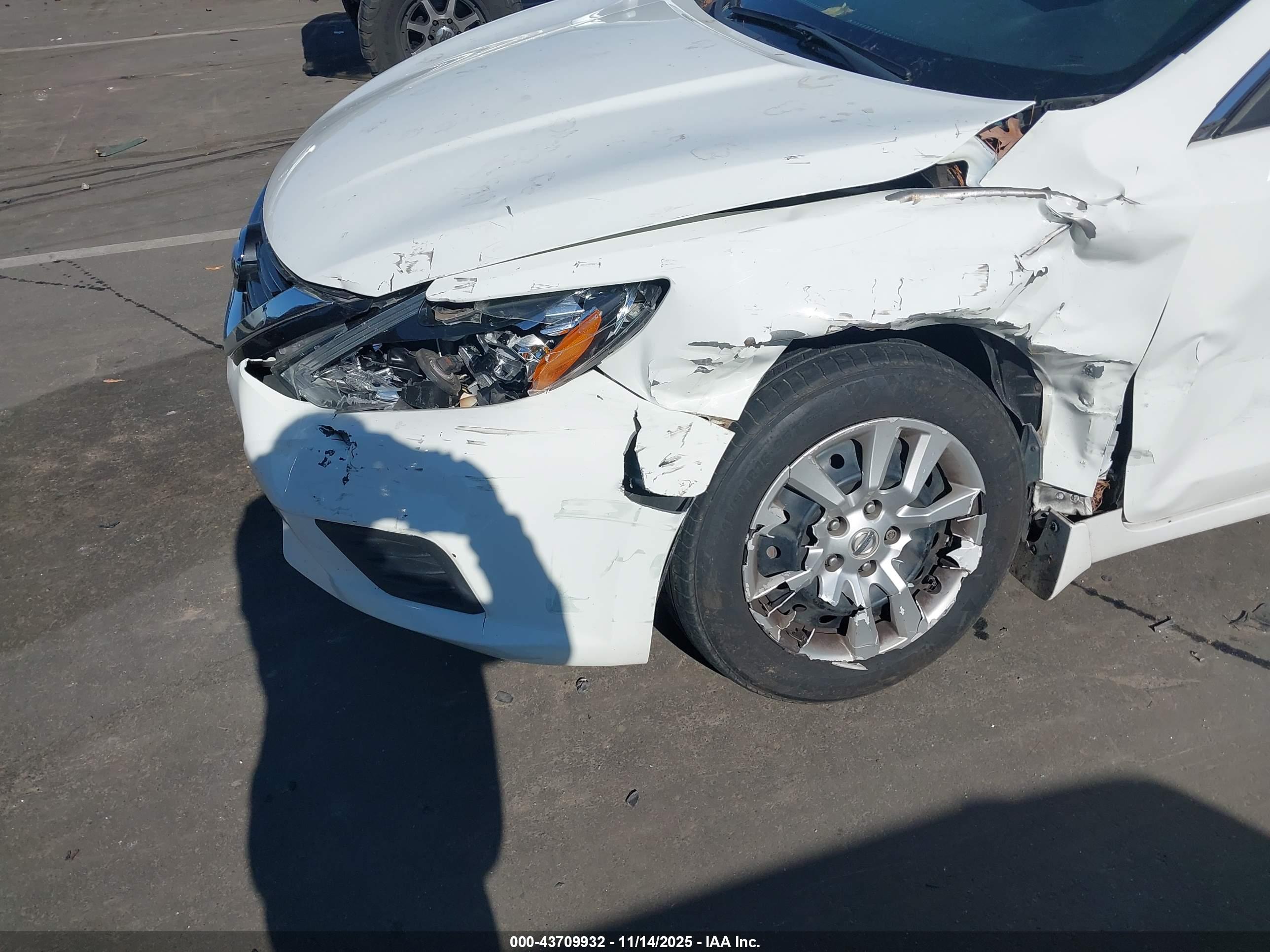 NISSAN ALTIMA image 6