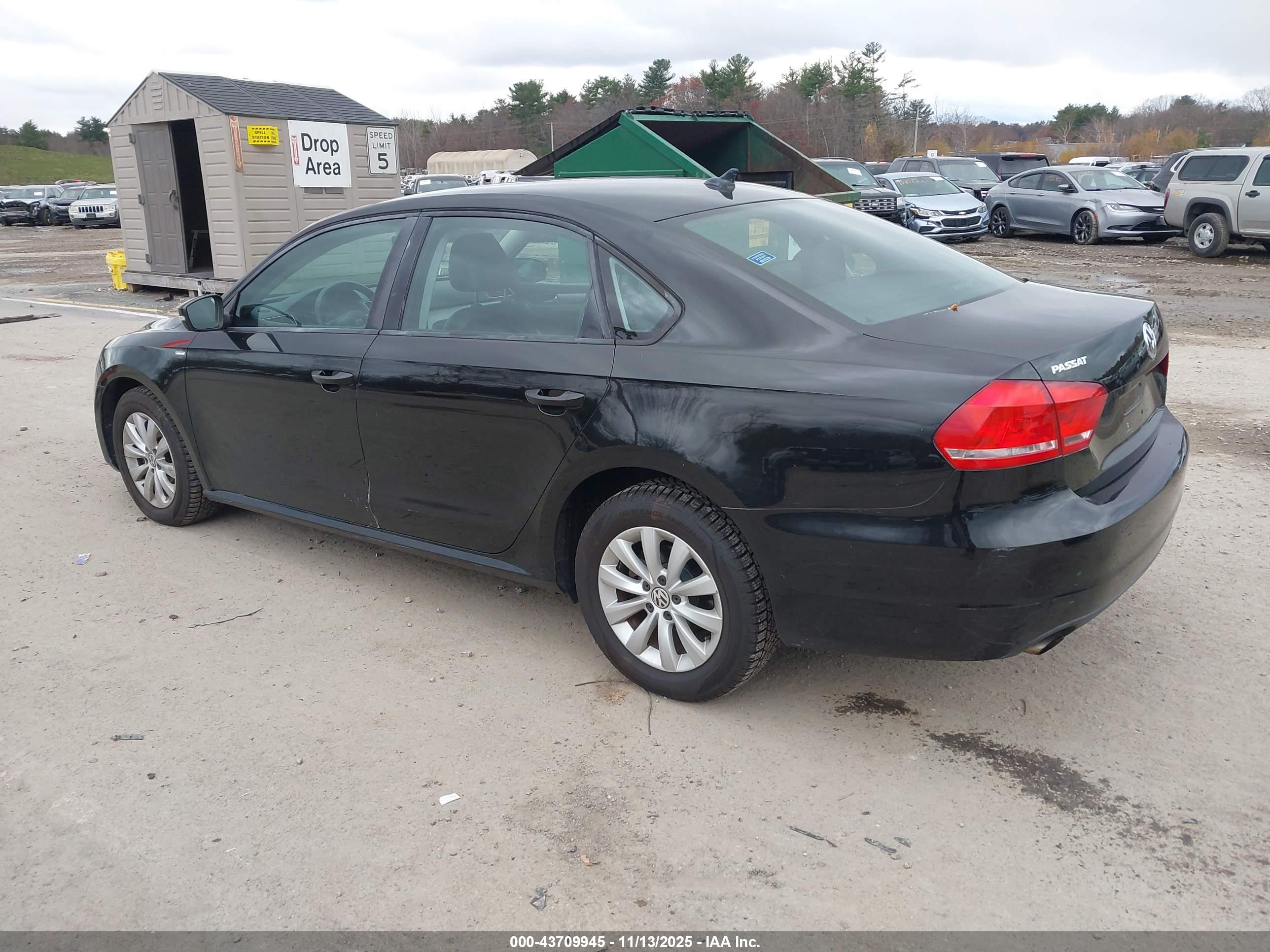VOLKSWAGEN PASSAT image 3