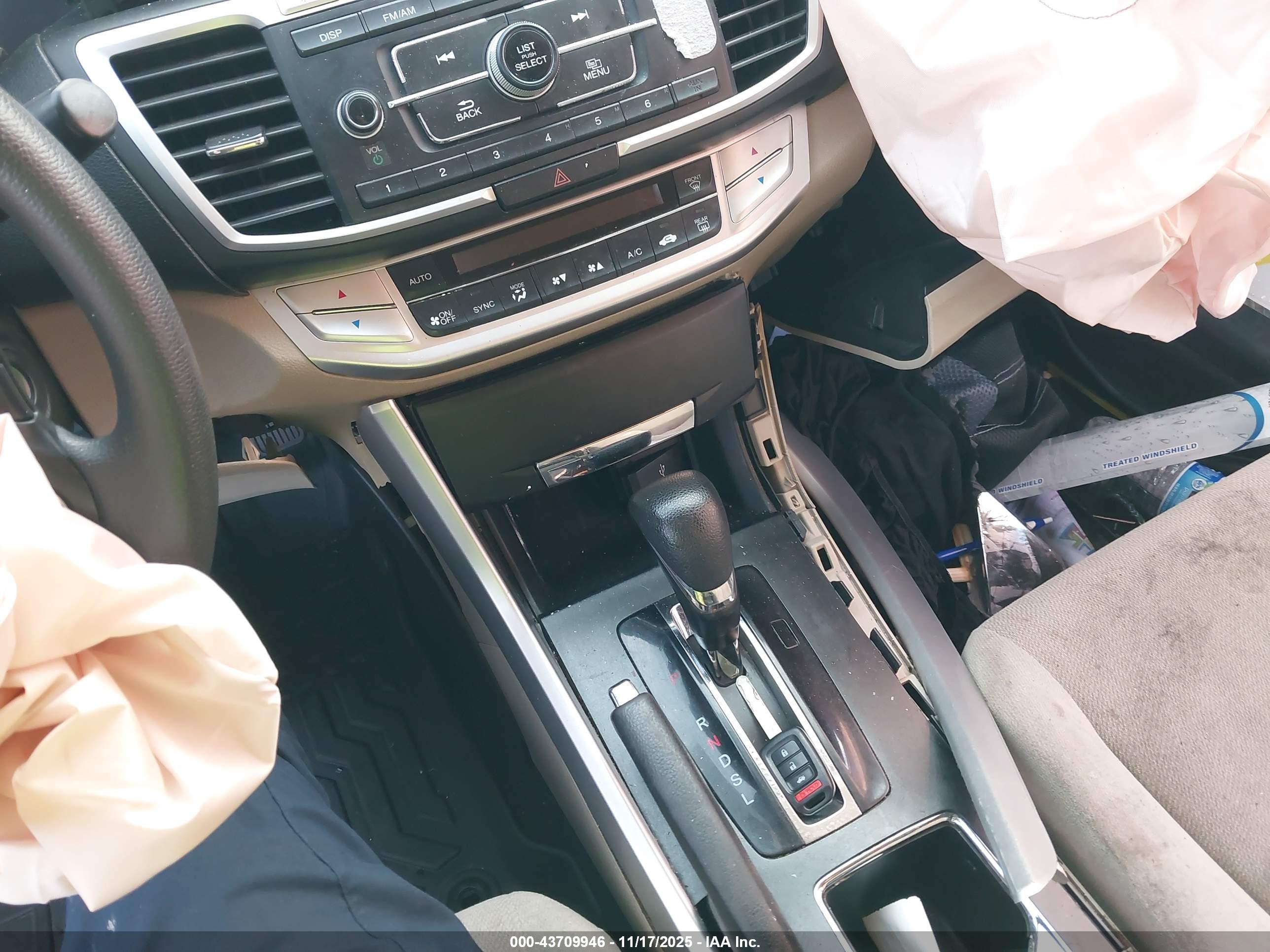HONDA ACCORD image 11