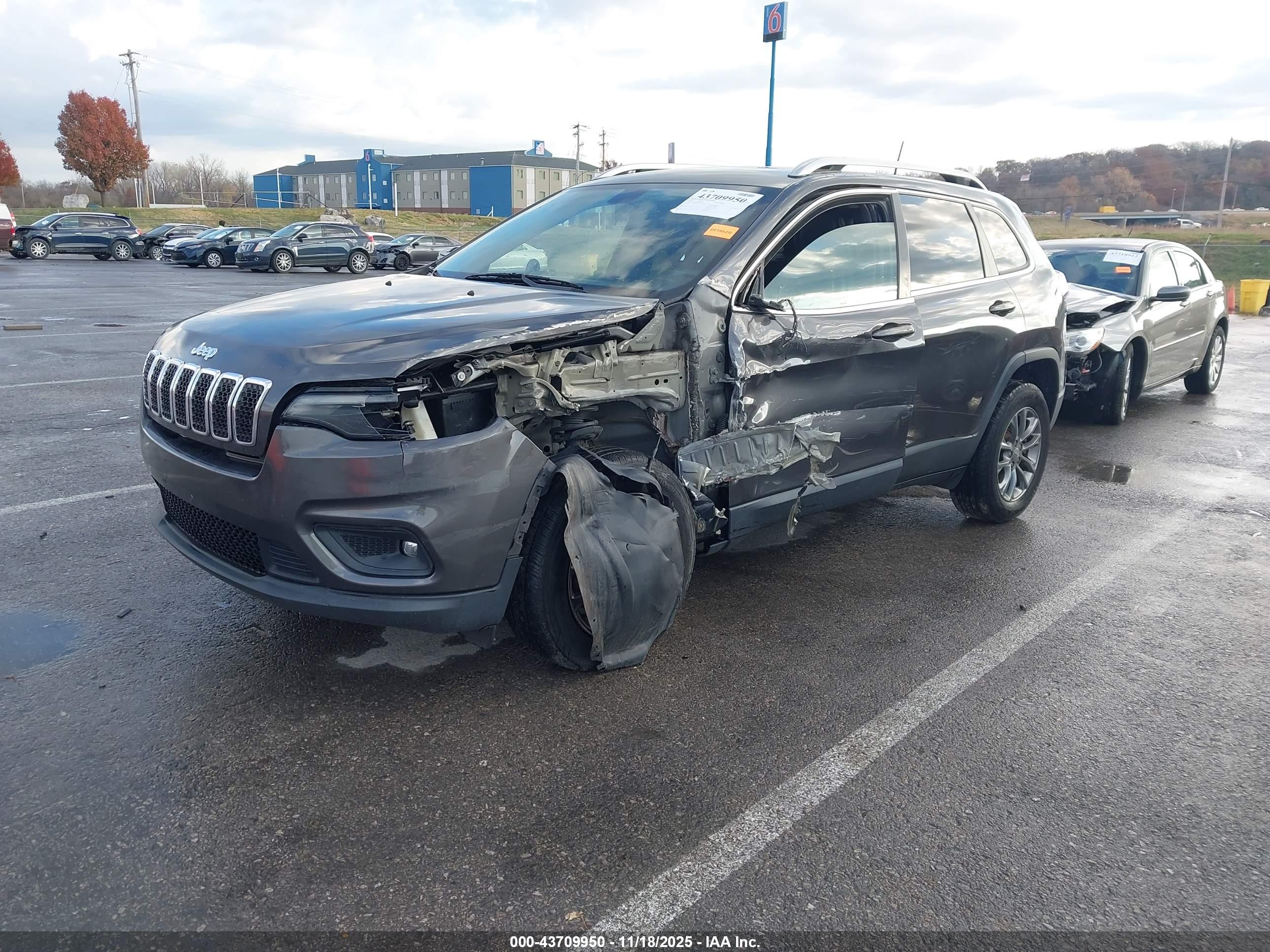 JEEP CHEROKEE image 2