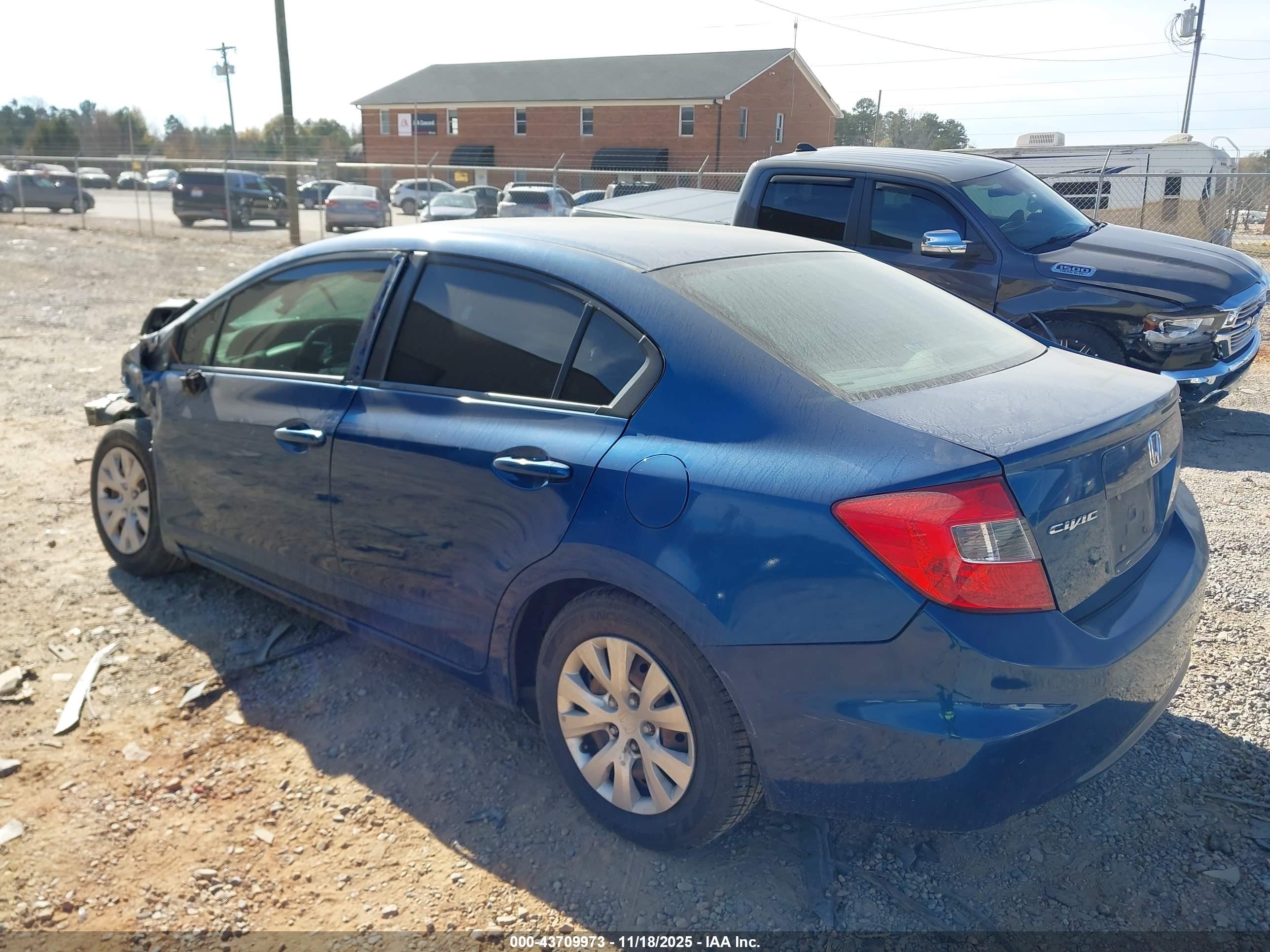 HONDA CIVIC image 3