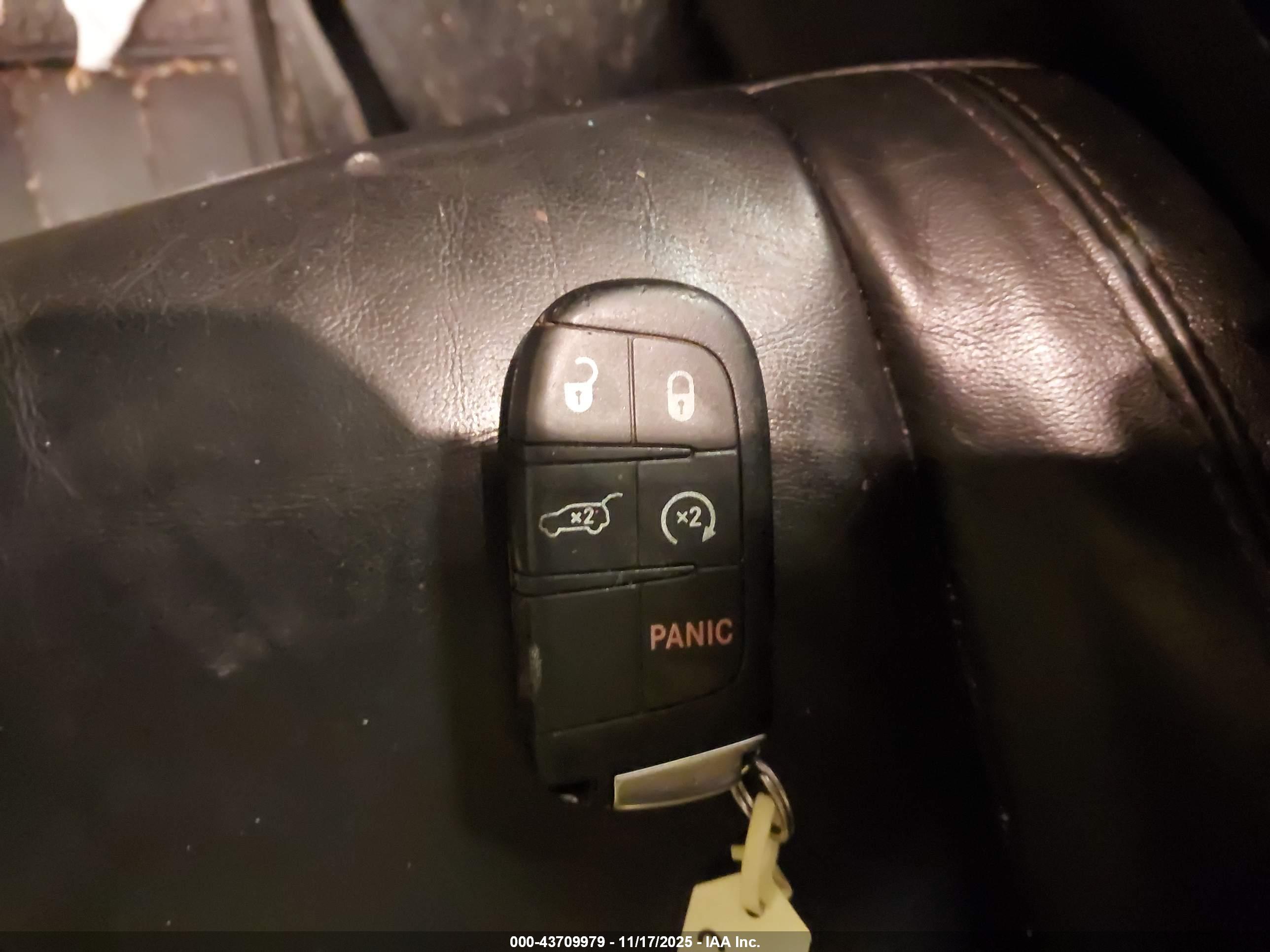JEEP GRAND image 11