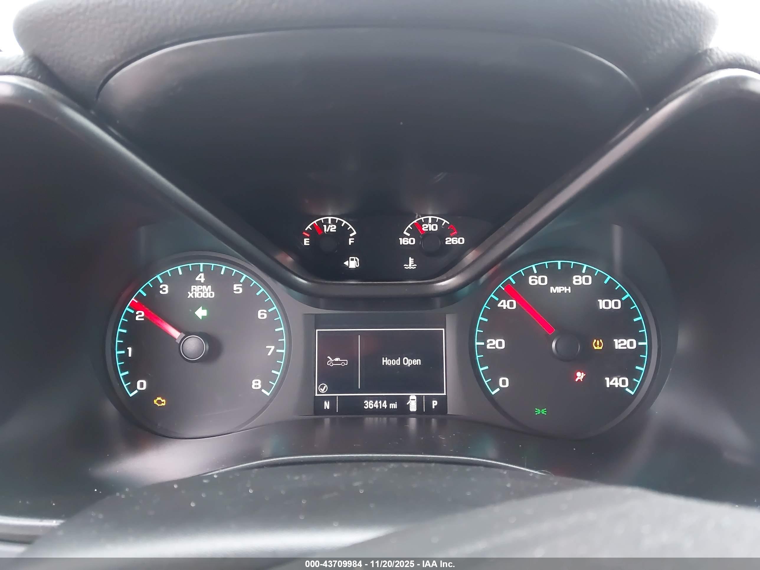 CHEVROLET COLORADO image 7